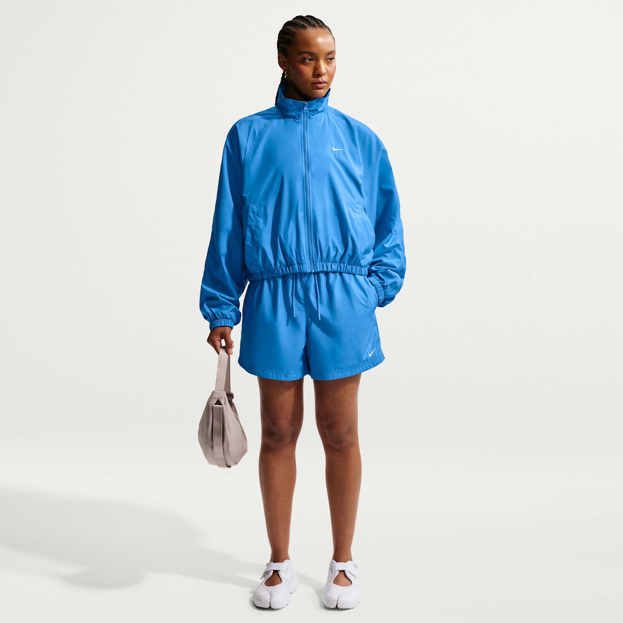 Nike Women's Sportswear Classic Wovens Mid-Rise Shorts