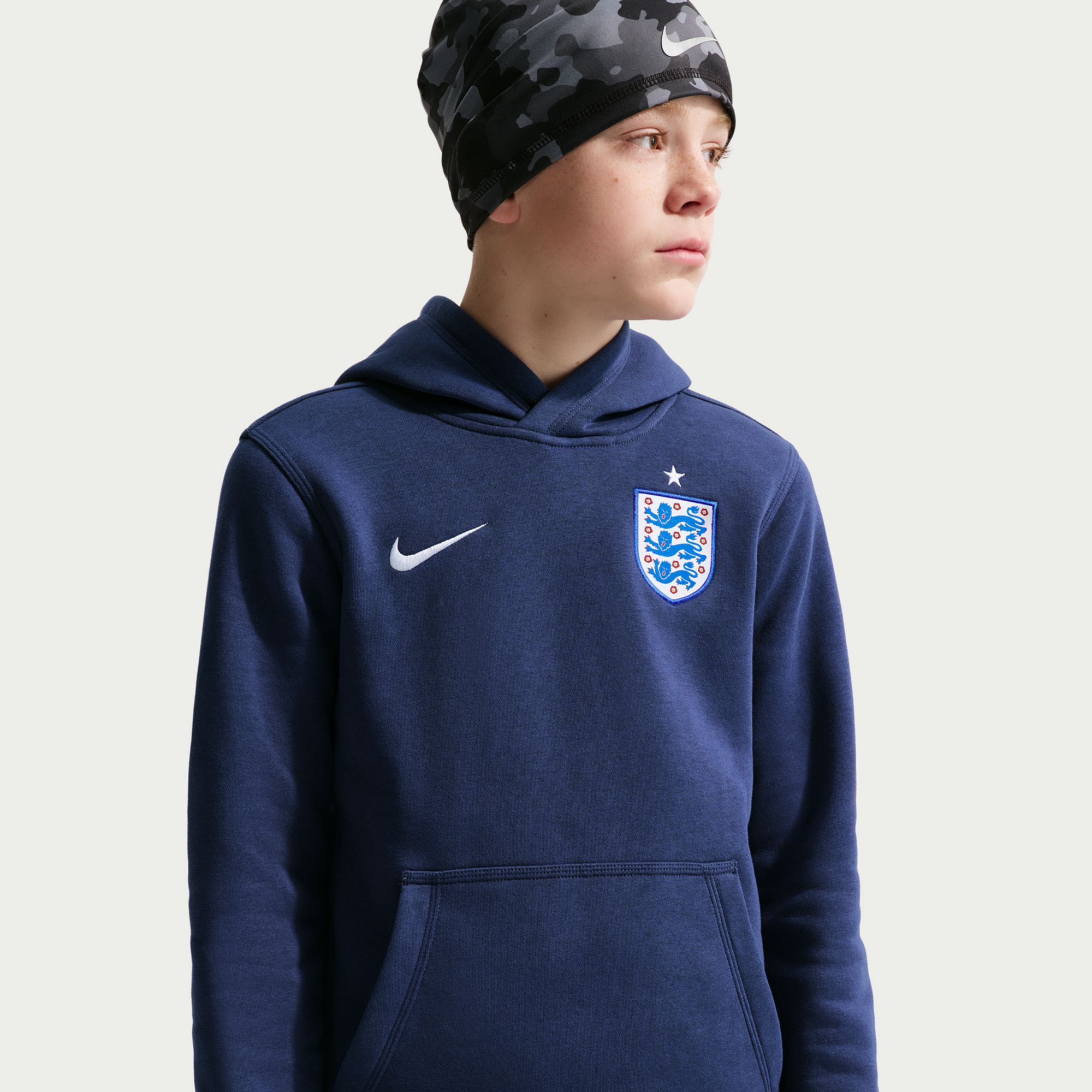 Nike Youth England 2026 Home Club Pullover Hoodie