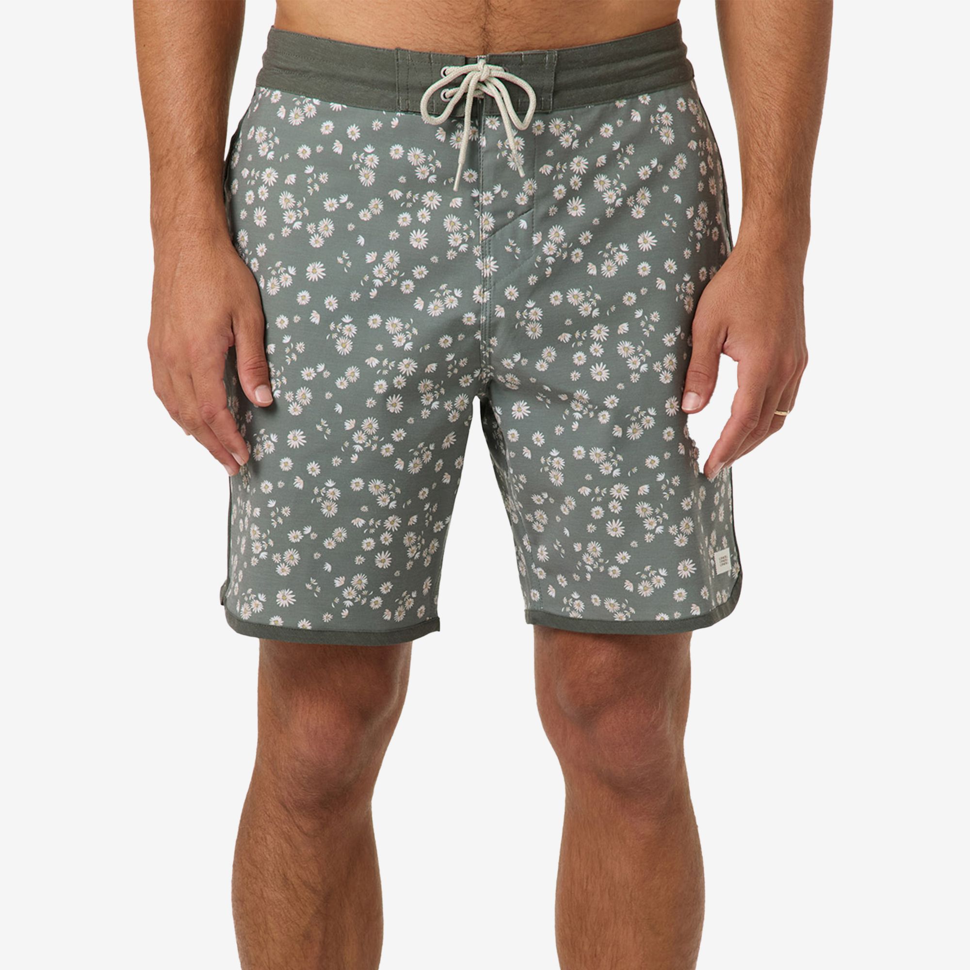 O'Neill Men's Cruzer Scallop 18" Board Shorts