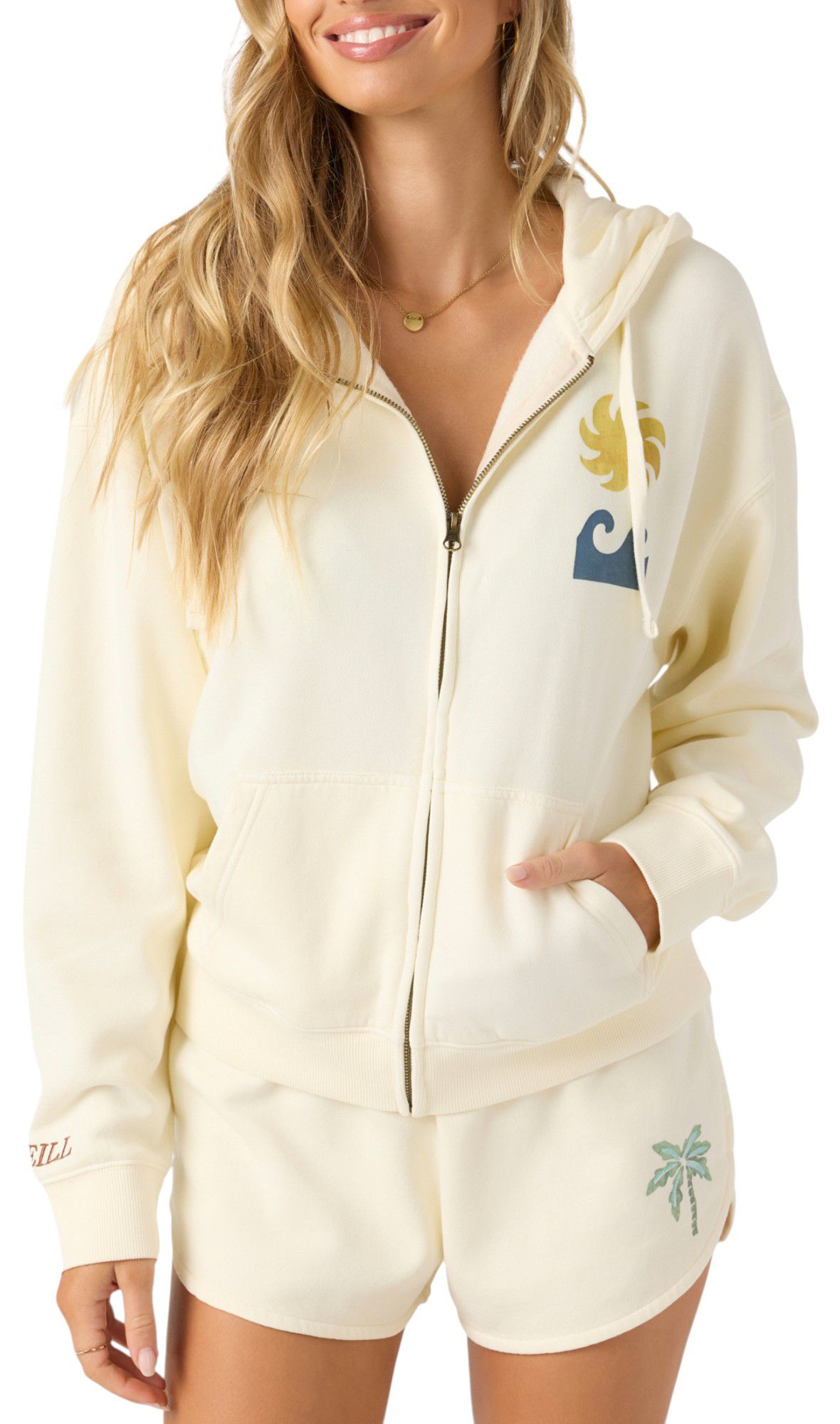 Hoodies, Sweatshirts & Jackets
