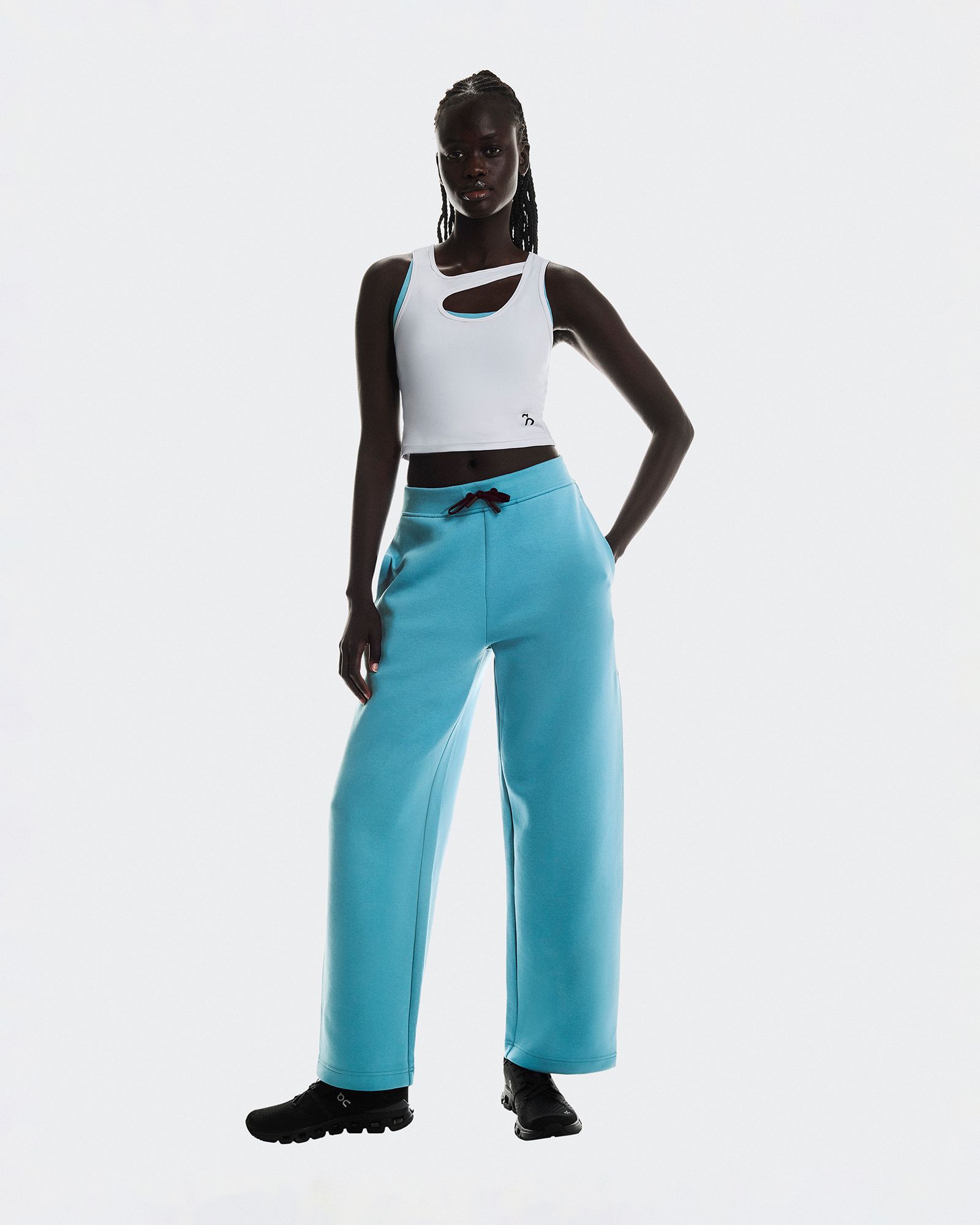 On Women's Focus Tech Sweatpants