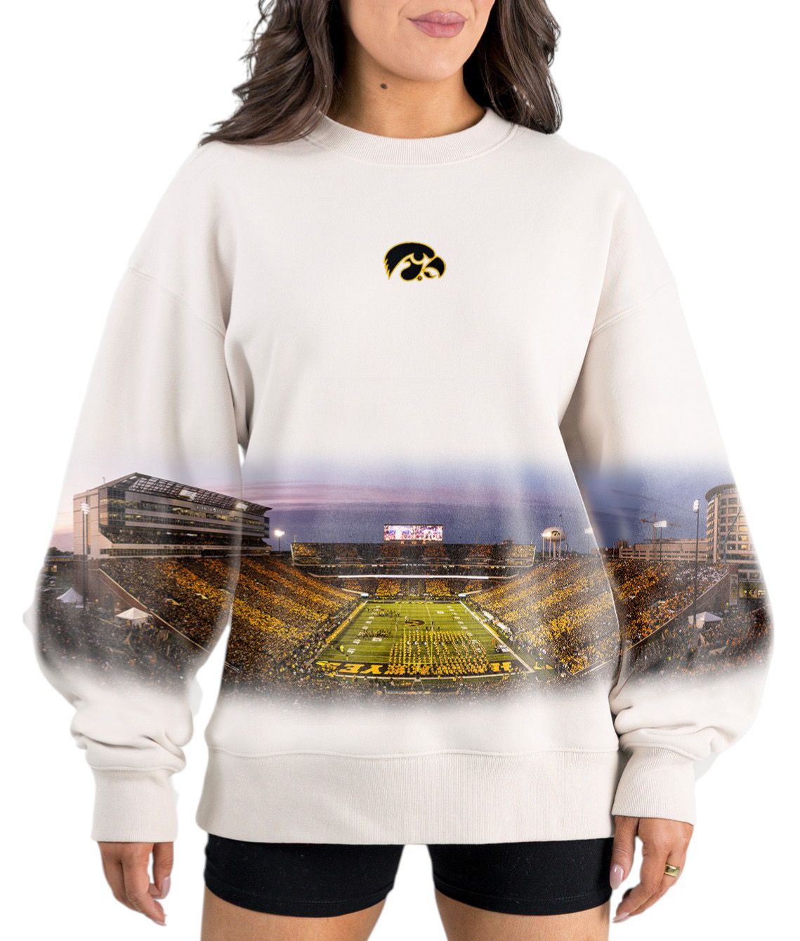 Hoodies & Sweatshirts