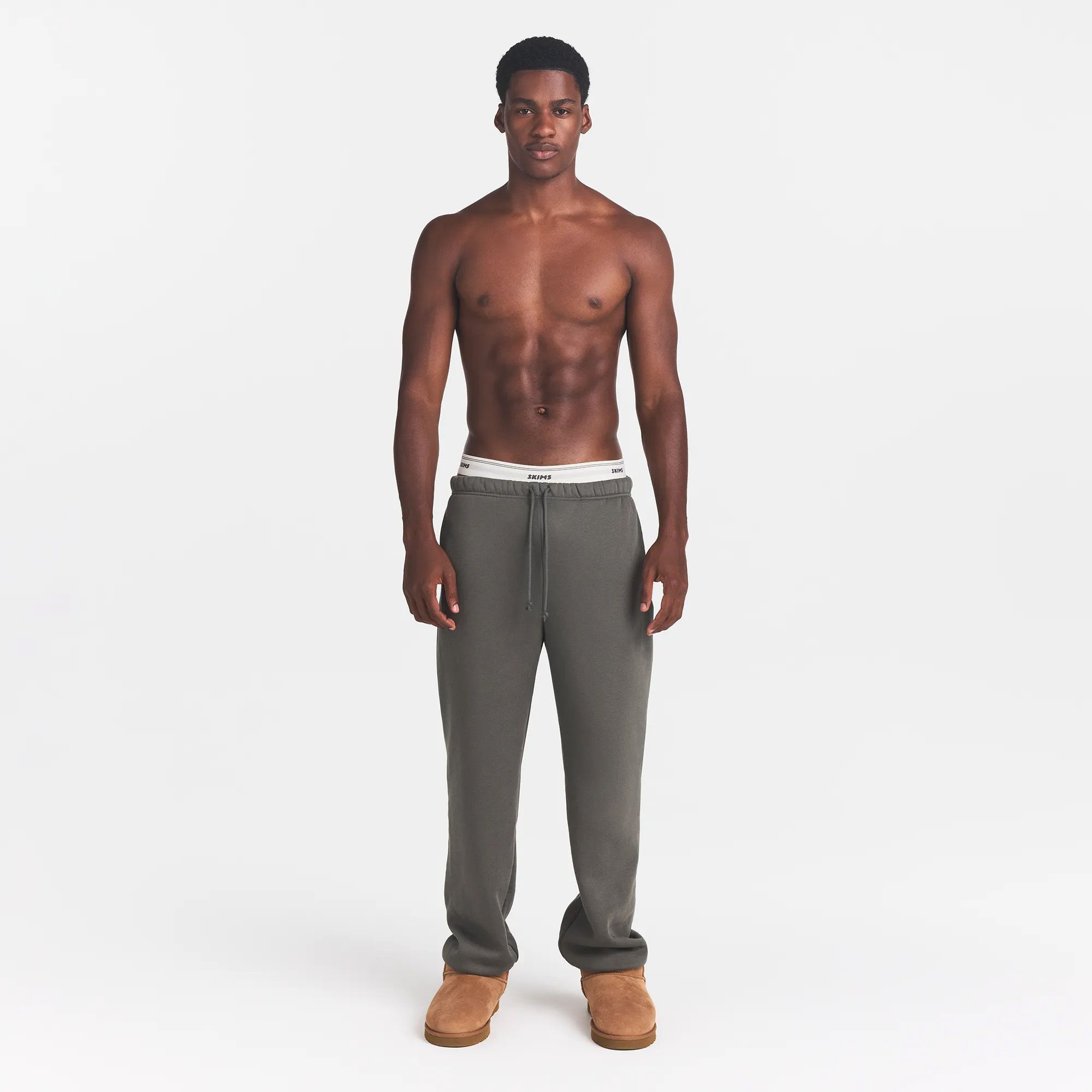 SKIMS Men's Fleece Lounge Relaxed Joggers