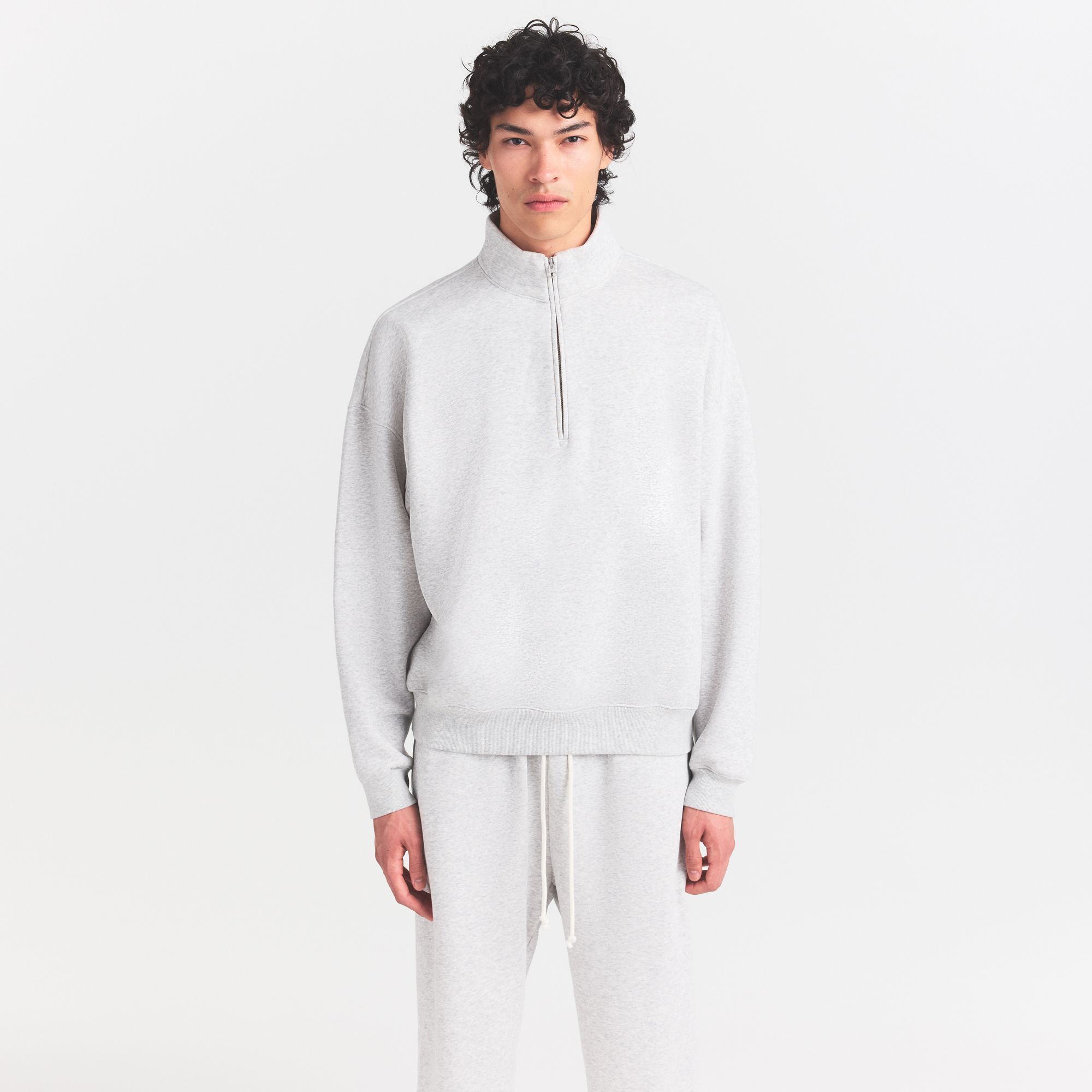 SKIMS Men's Fleece Lounge Relaxed 1/2 Zip Sweatshirt