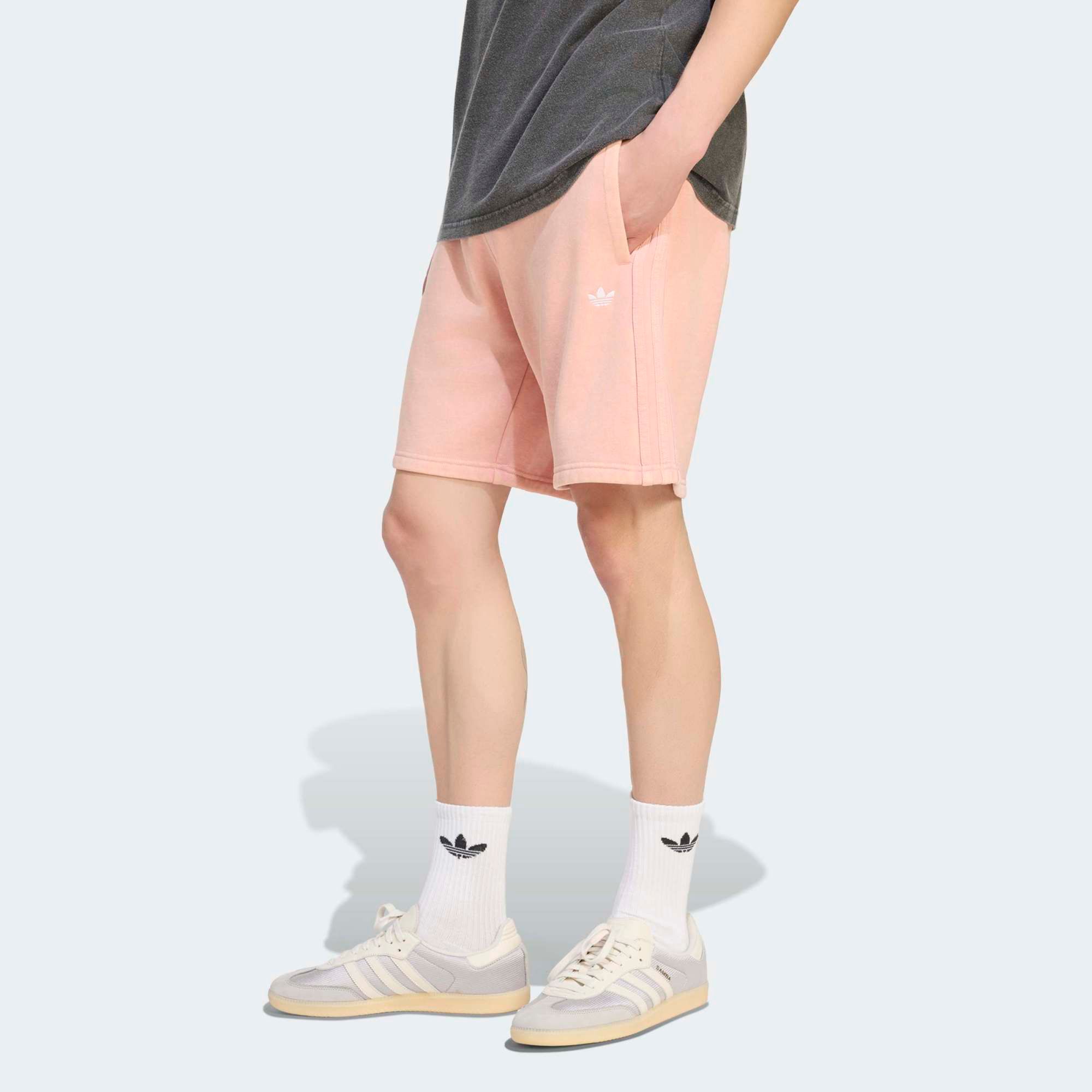 adidas Originals Men's Trefoil Essentials Washed 7-Inch Fleece Shorts
