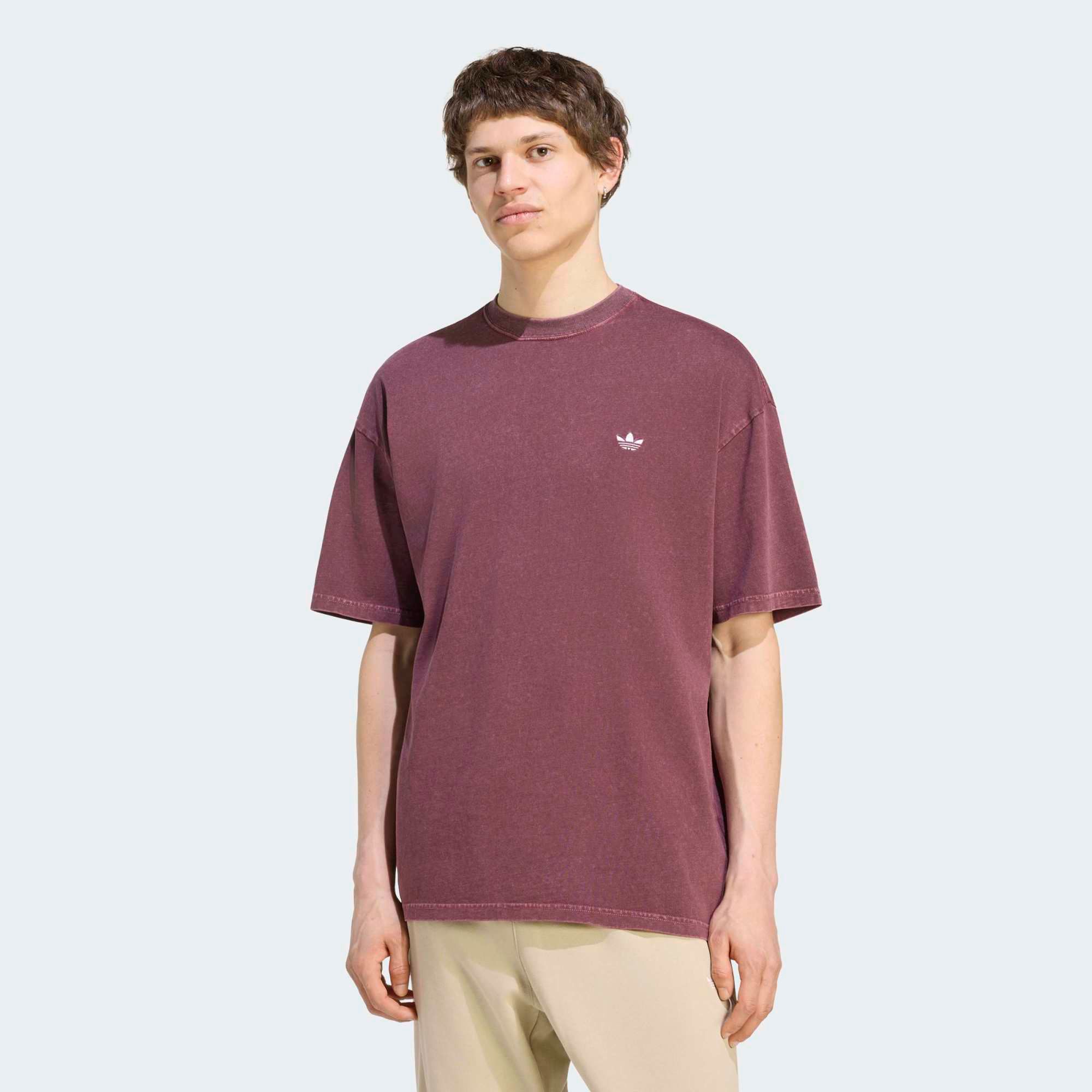 adidas Originals Men's Trefoil Essentials Washed Loose Dropped Shoulder T-Shirt, Small, Maroon