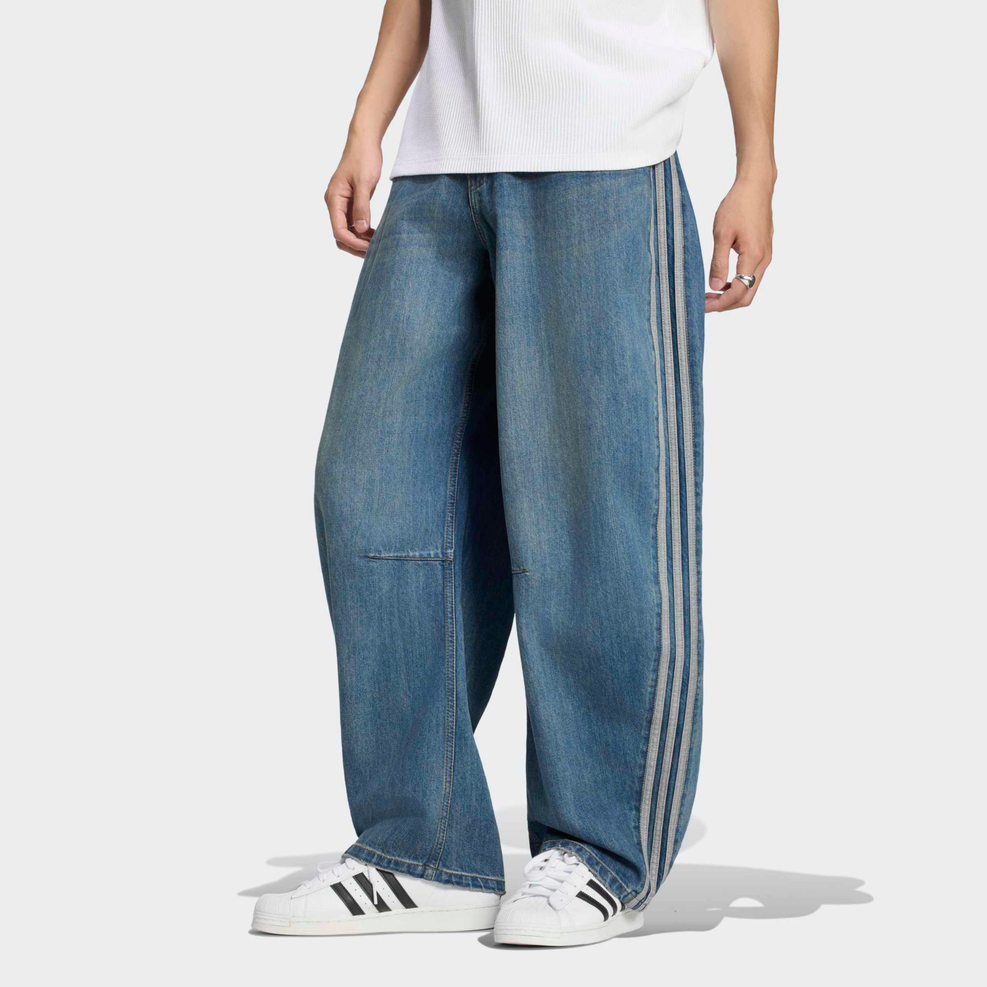 adidas Originals Men's Winter Barrel Leg Denim Jeans, 30x32, Vintage Wash
