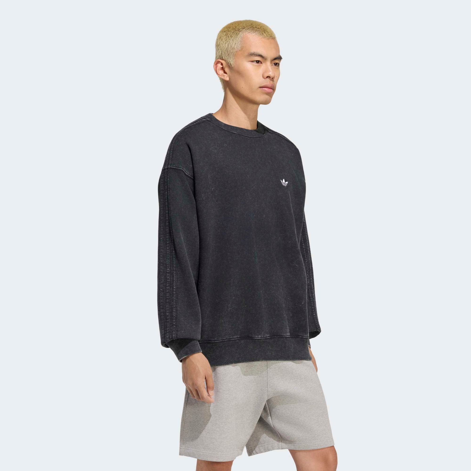 adidas Men's Trefoil Essentials Washed Loose Sweatshirt