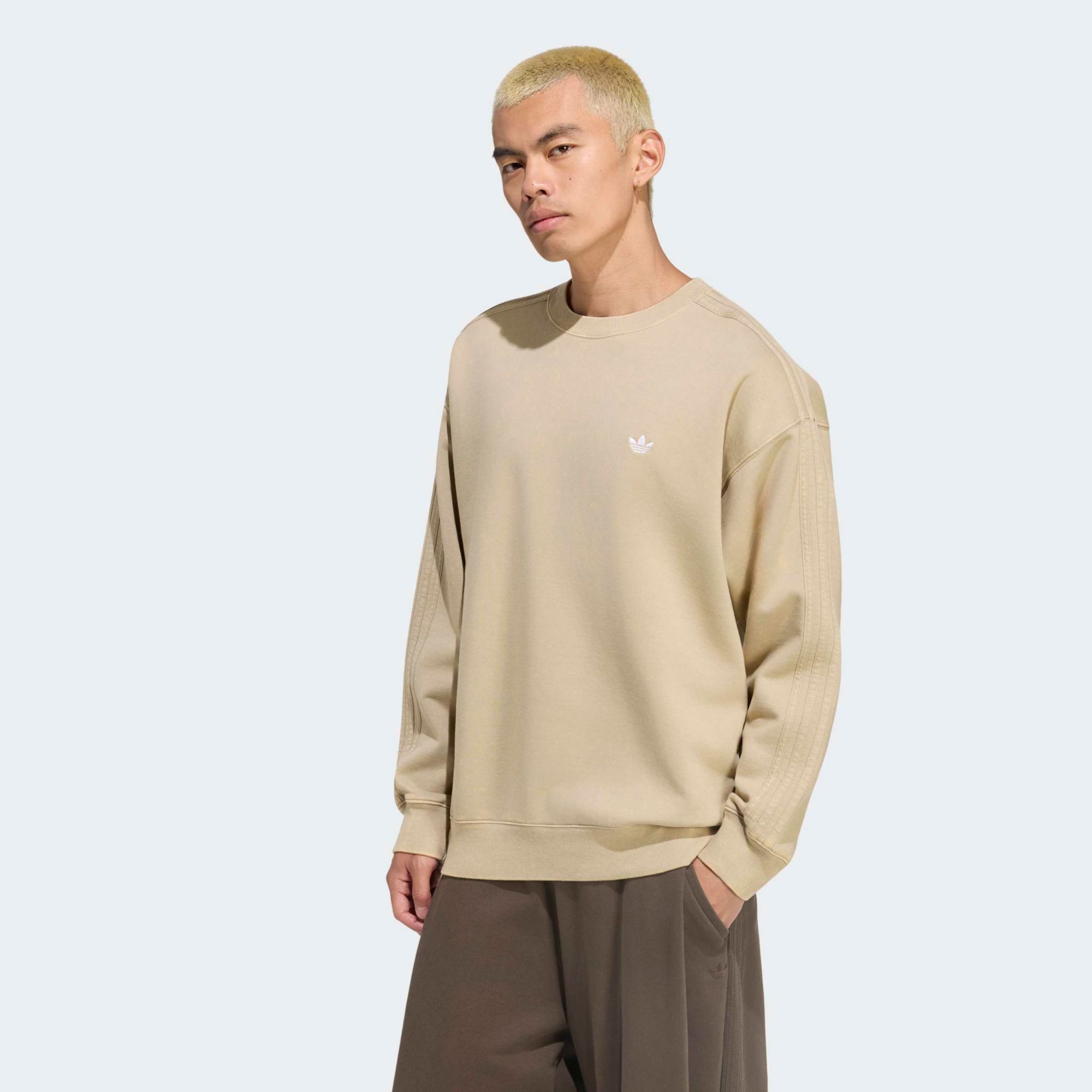 adidas Men's Trefoil Essentials Washed Loose Sweatshirt