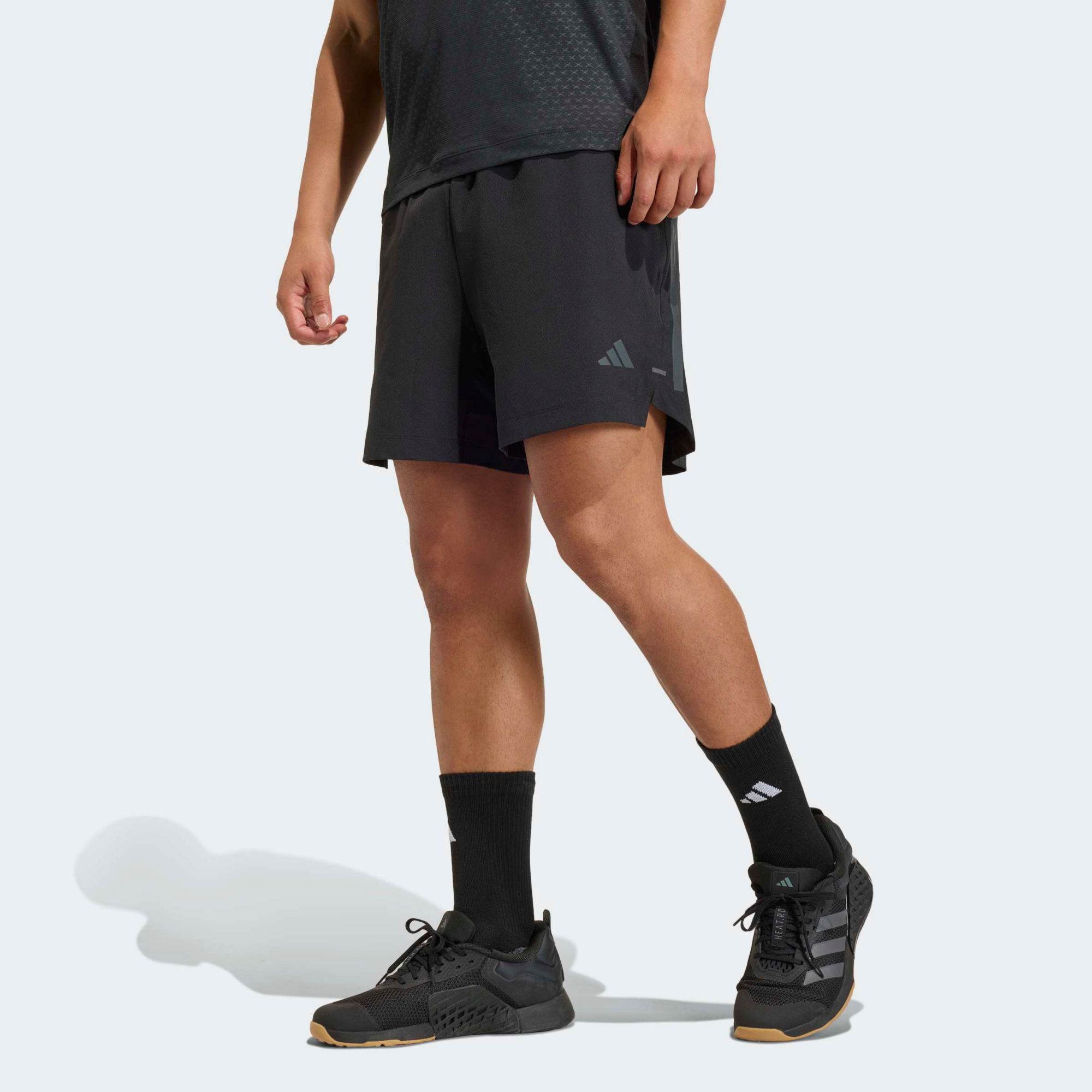 adidas Men's Designed for Training PrimeLift 3-Stripes 7'' Shorts
