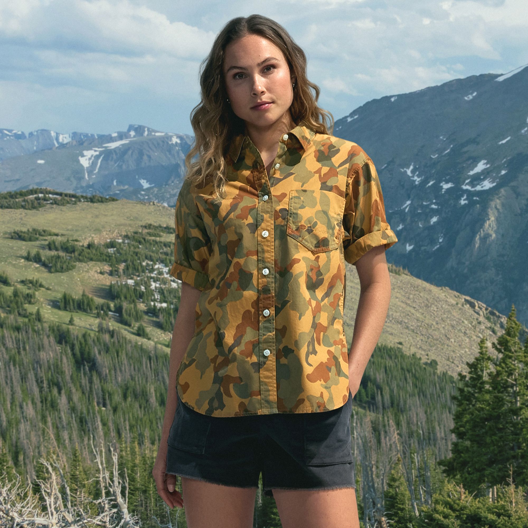 Alpine Design Women's Short Sleeve Embroidered Chambray Camp Shirt