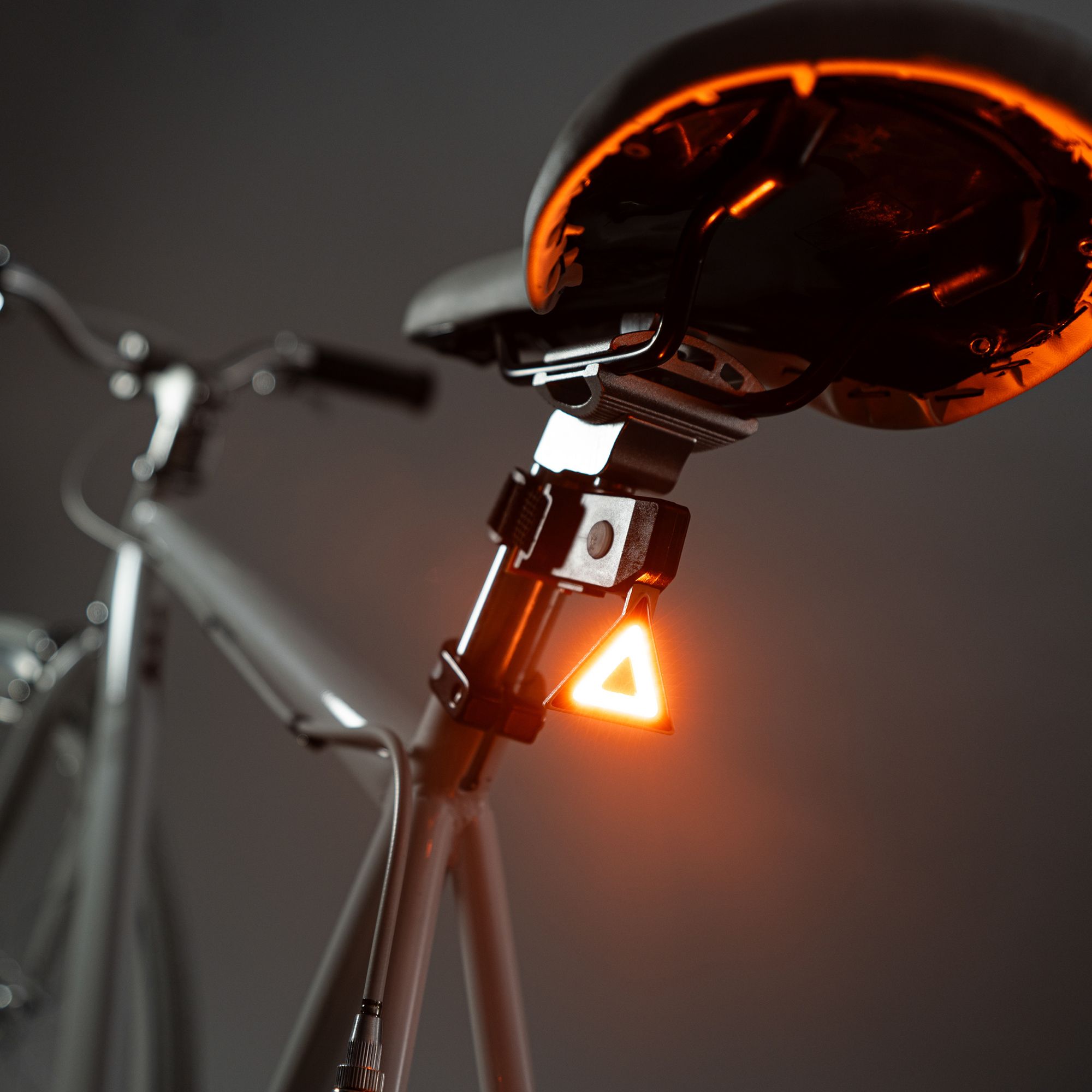Brightz Adult Triangle Taillight