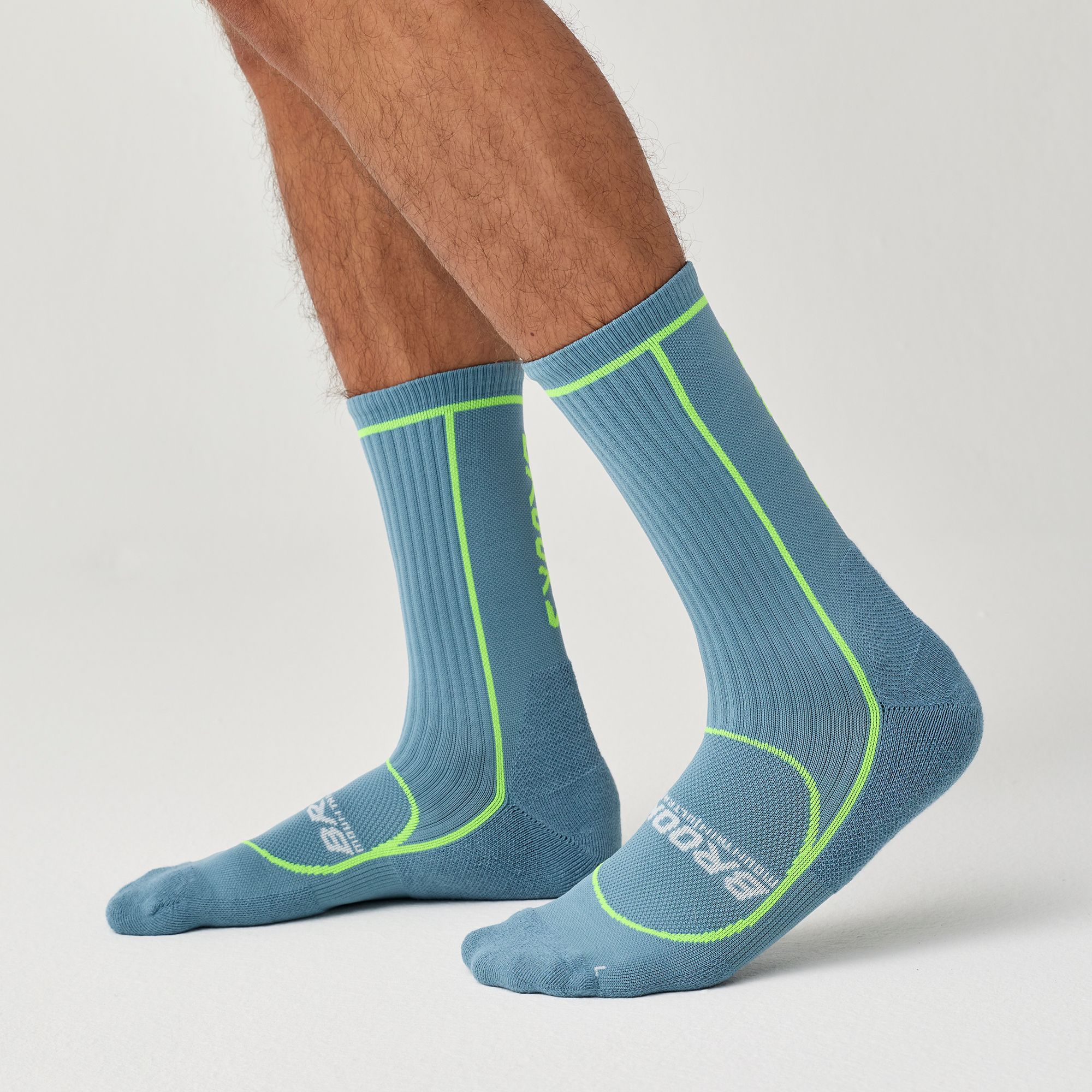 Brooks Cascadia Crew Socks