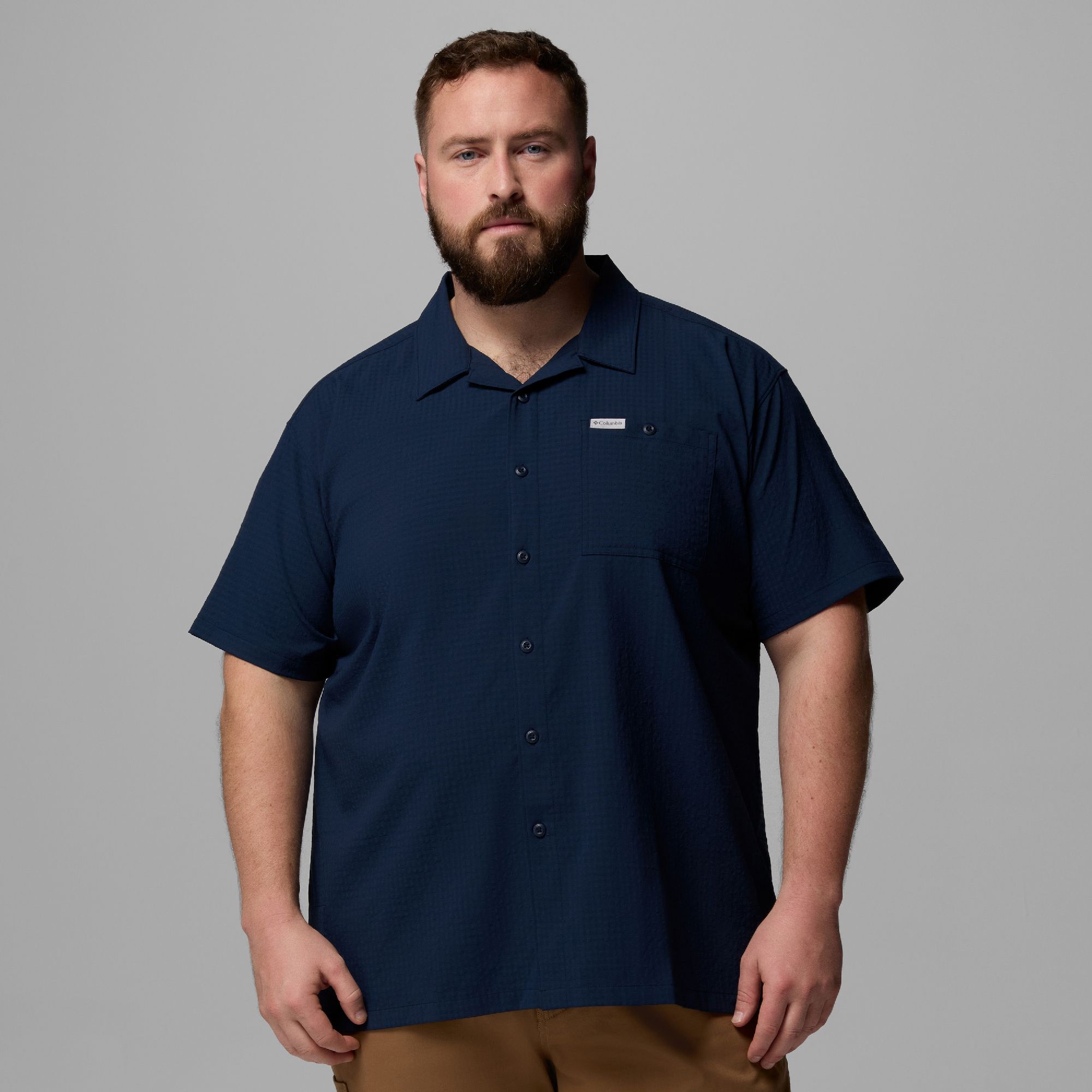 Columbia Men's Utilizer Woven Short Sleeve Button Up Shirt