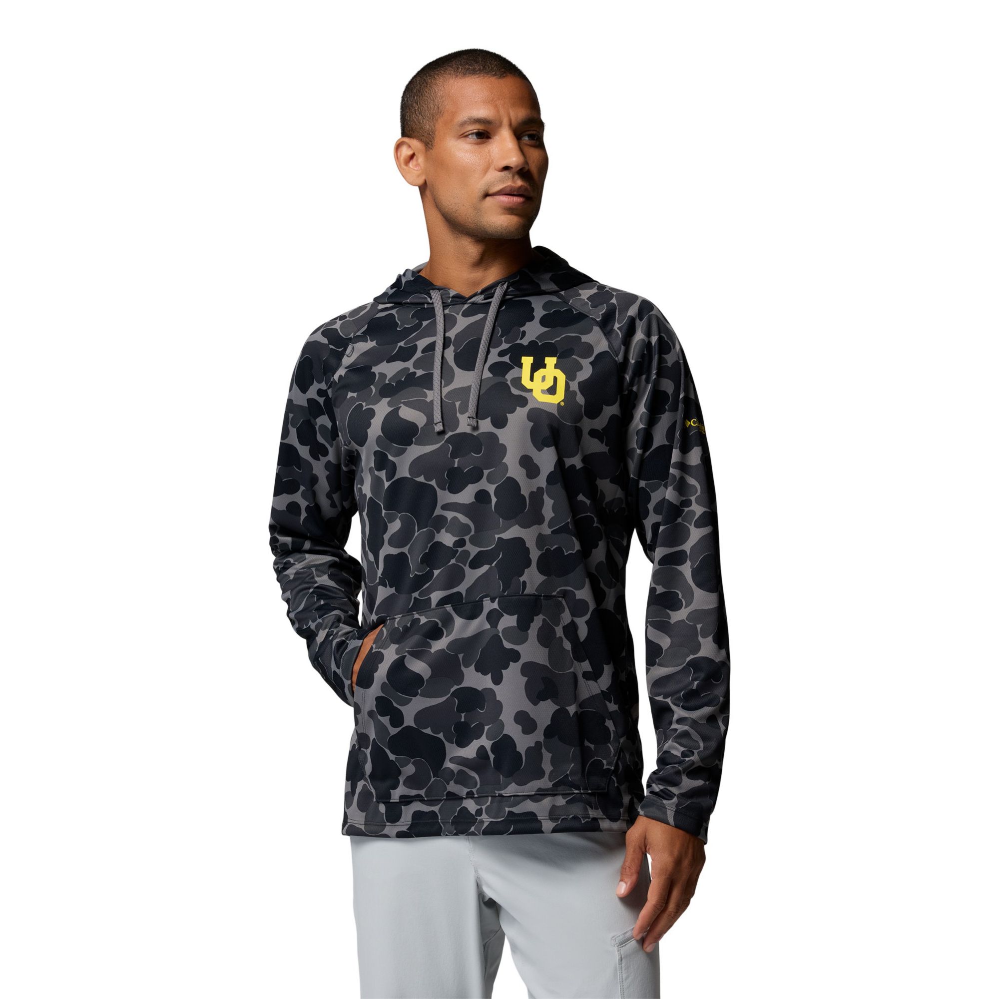 Columbia Men's Oregon Ducks Camo Wild Cast Hoodie