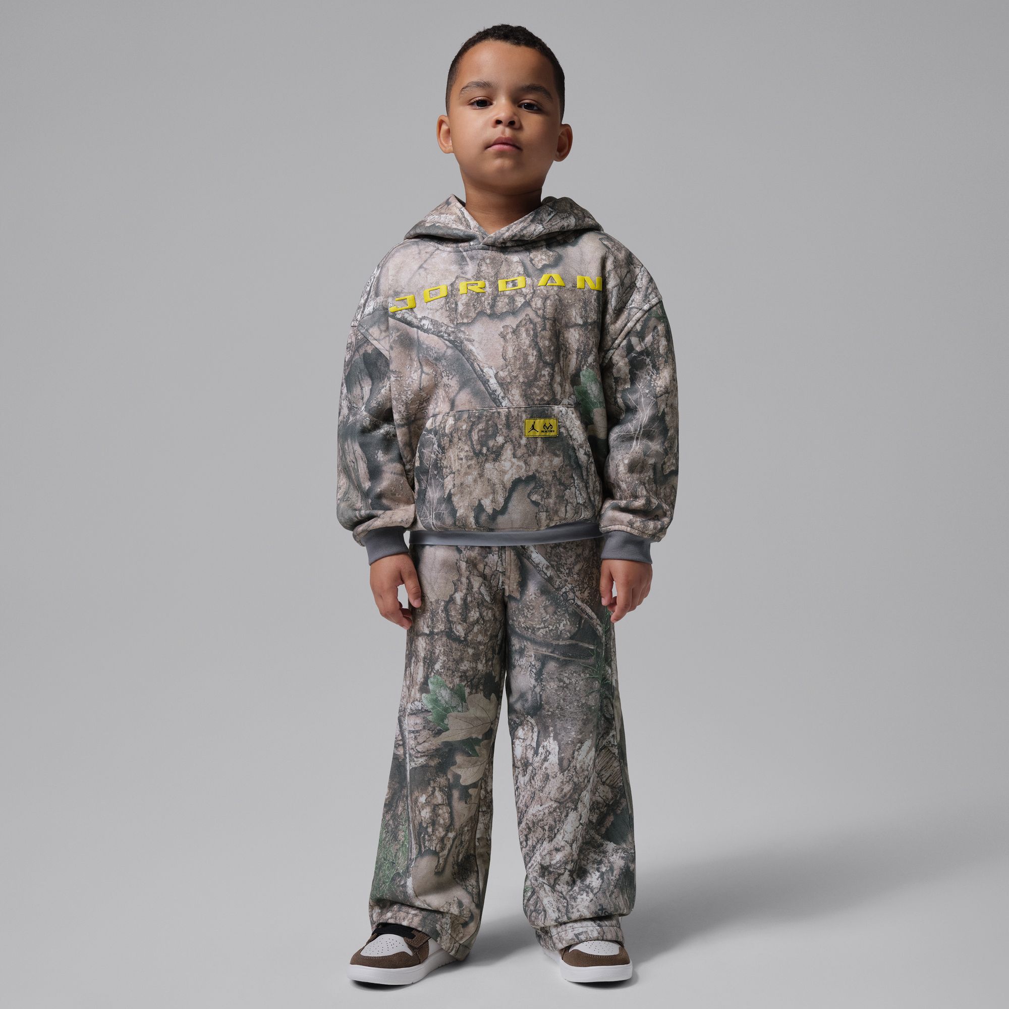 Jordan Boys' Brooklyn Realtree Pullover Hoodie and Pants Set, Wash