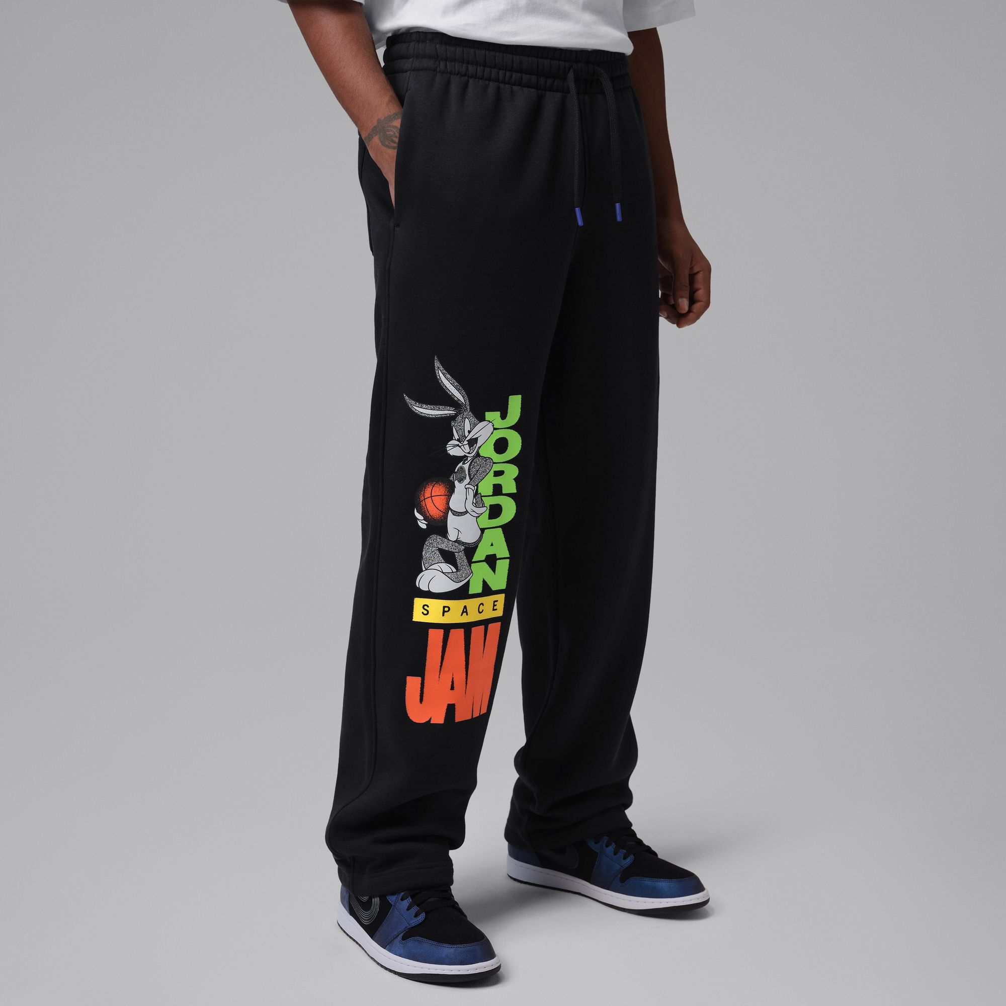 Jordan Men's Brooklyn Space Jam Fleece Cuffed Fleece Pants, Small, Black