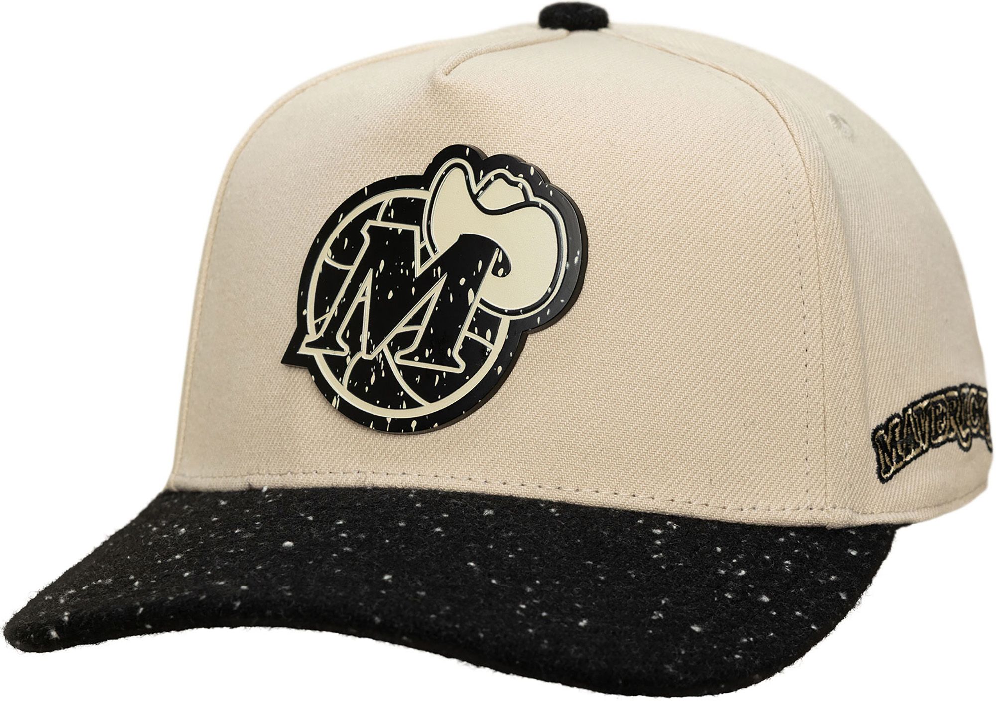 Mitchell &amp; Ness Adult Dallas Mavericks Pro Snapback Adjustable Hat