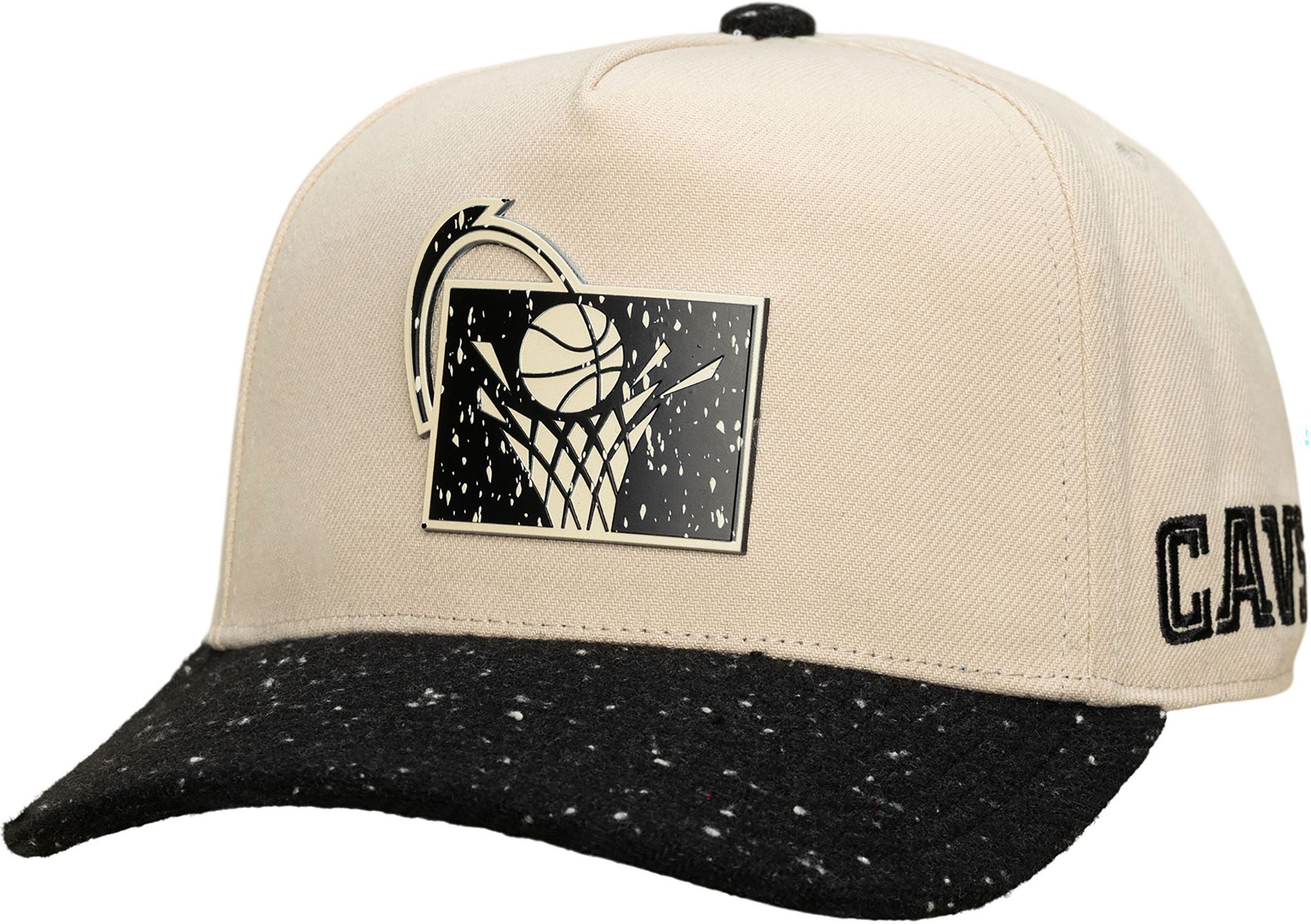 Mitchell &amp; Ness Adult Cleveland Cavaliers Pro Snapback Adjustable Hat