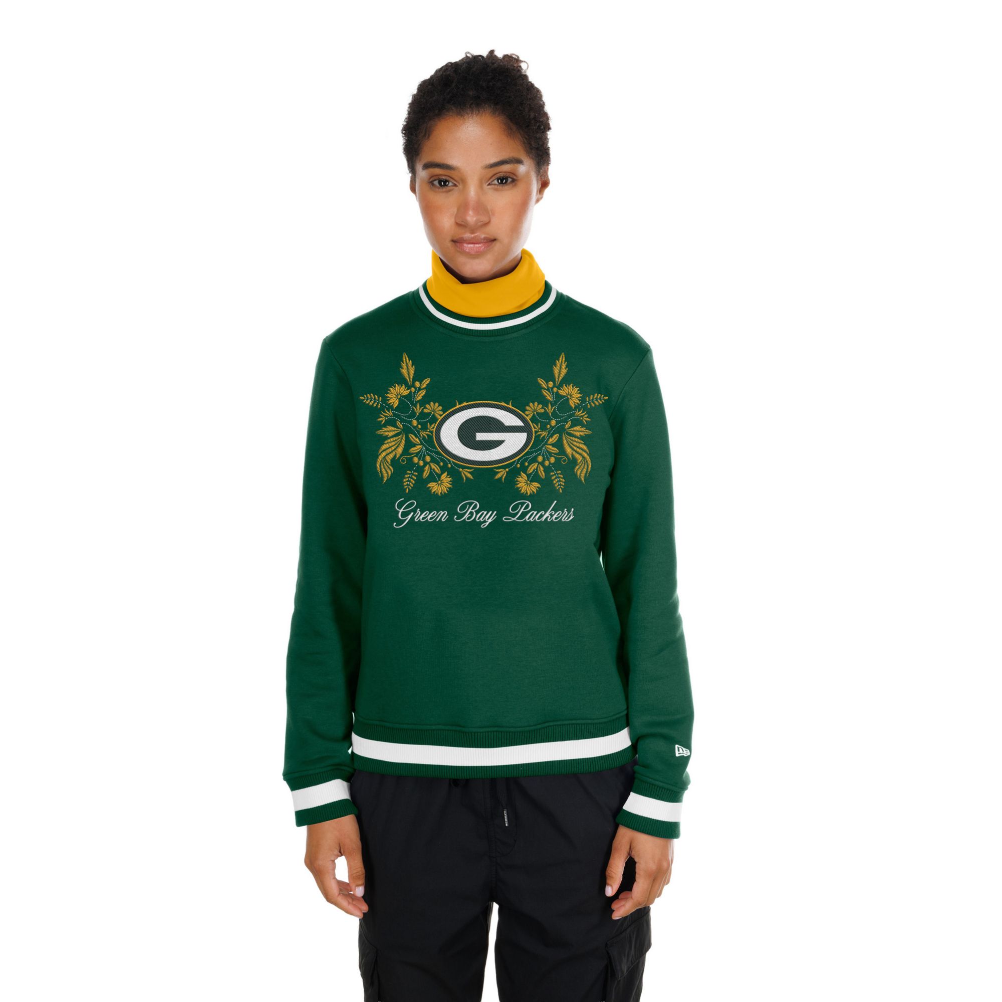 New Era Women's Green Bay Packers Embroidered Crewneck Sweatshirt