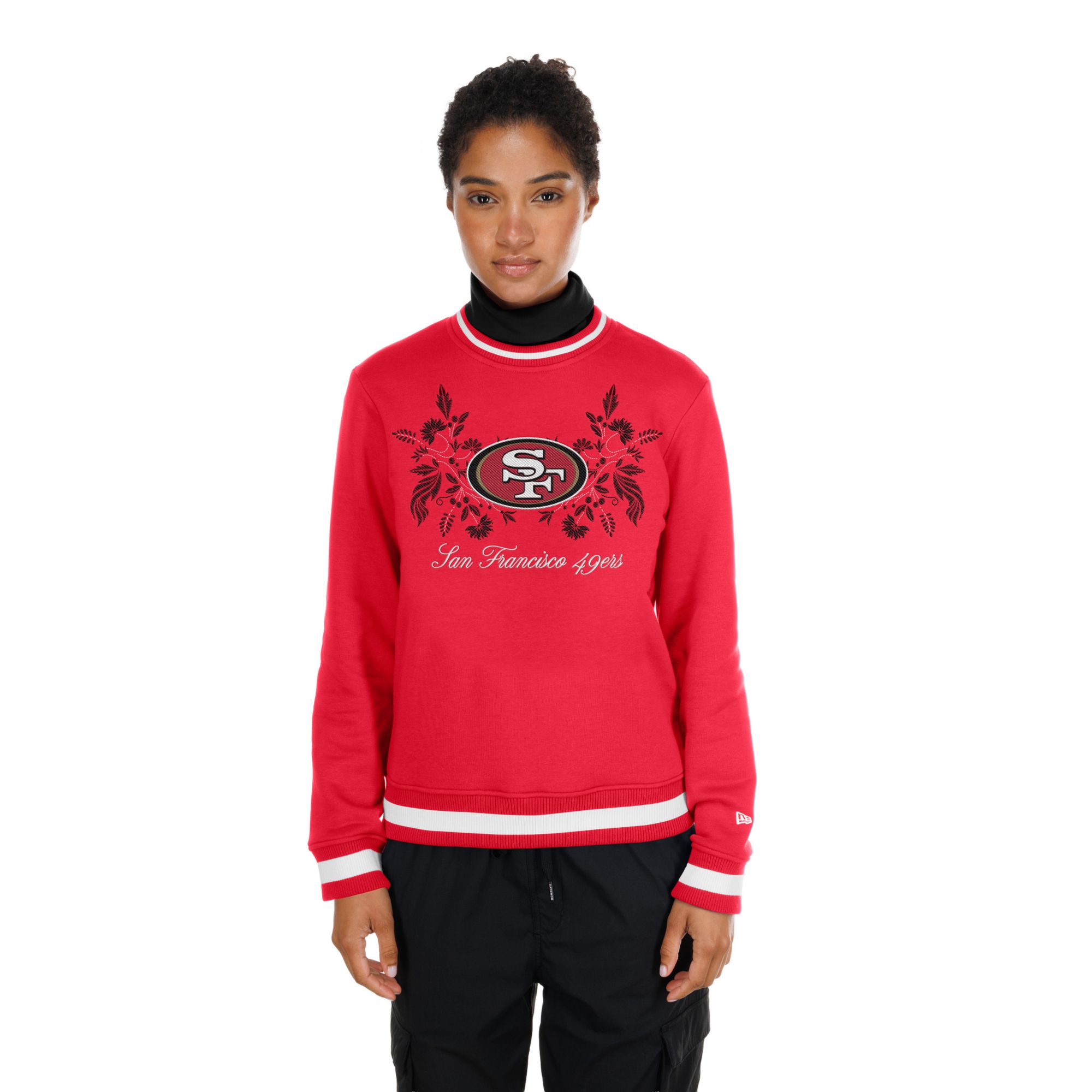 New Era Women's San Francisco 49ers Embroidered Crewneck Sweatshirt