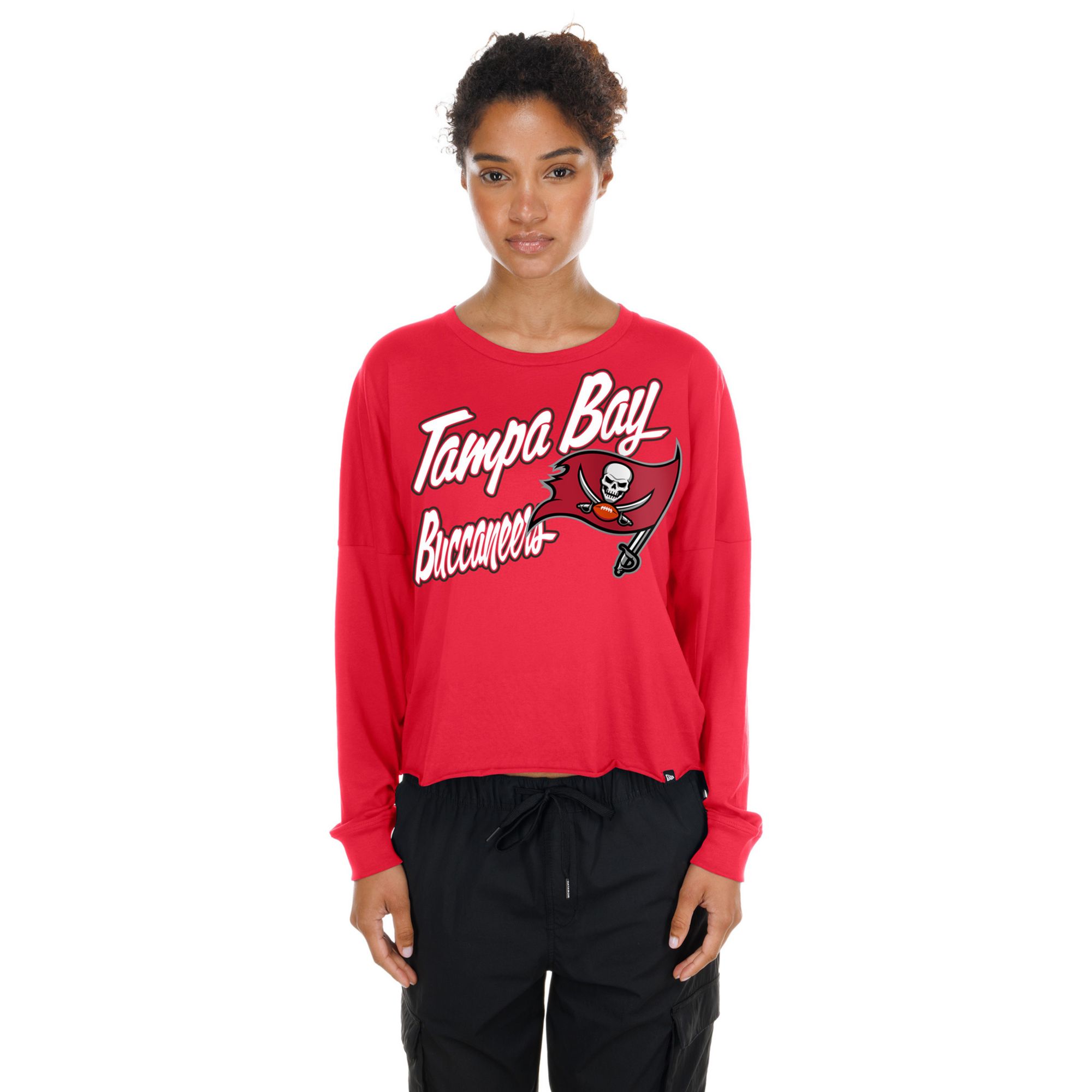 New Era Women's Tampa Bay Buccaneers Fan Script Long Sleeve Shirt