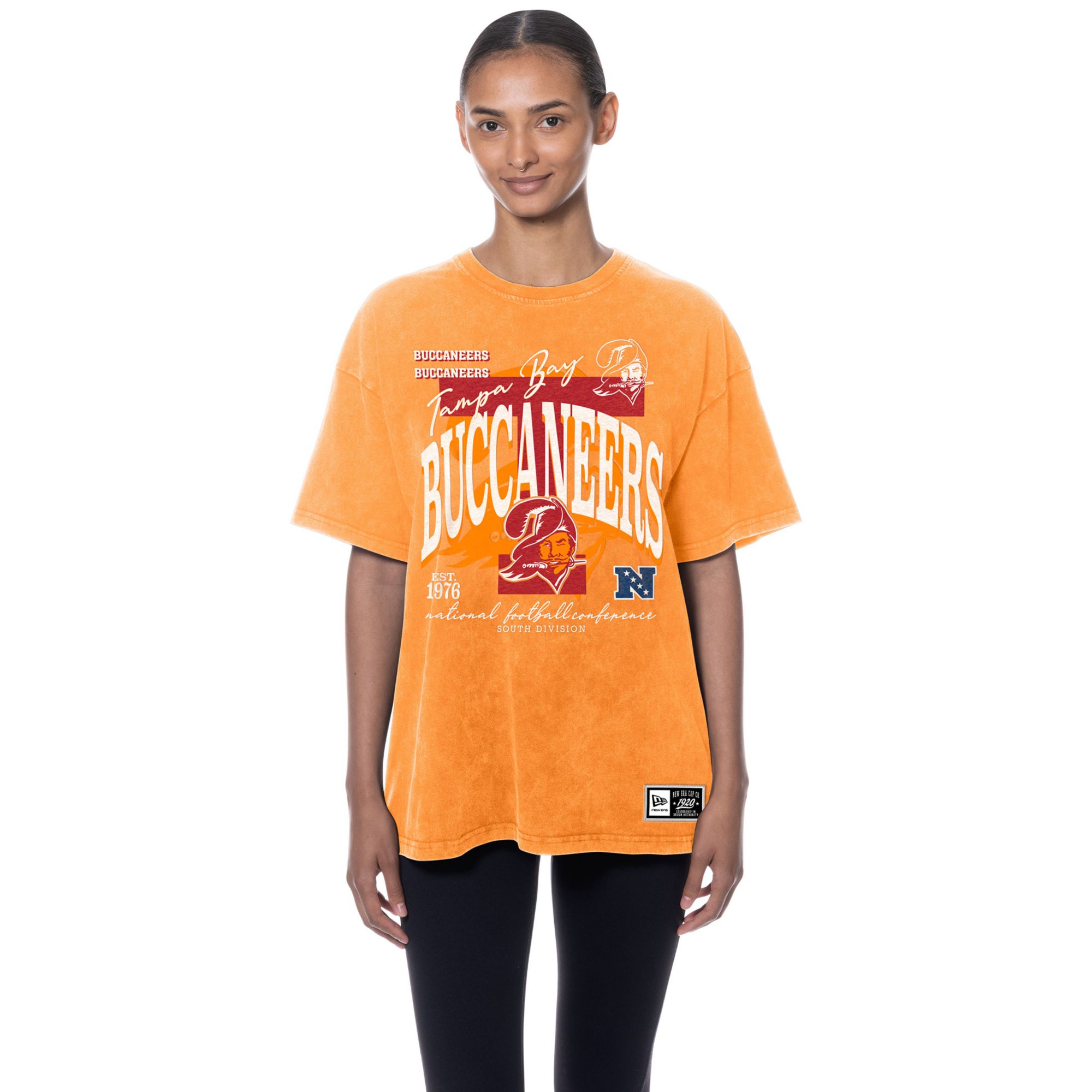 New Era Women's Tampa Bay Buccaneers Orange Oversized Acid Washed T-Shirt
