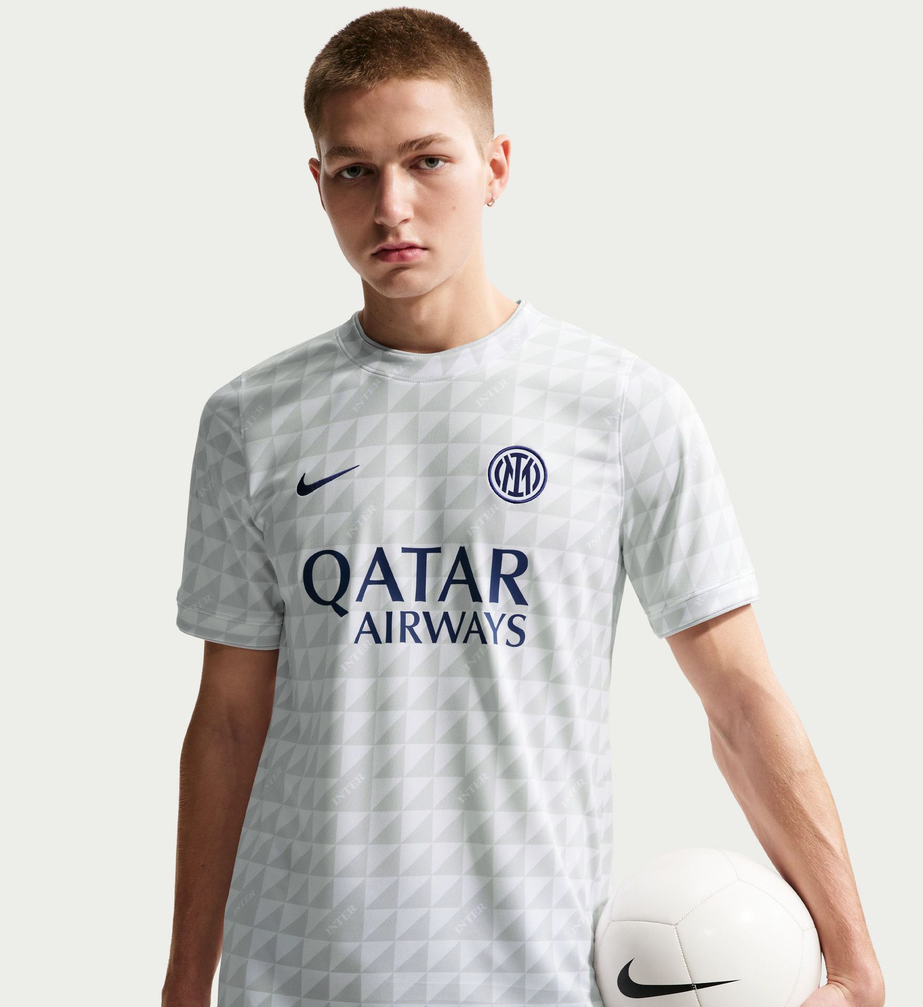 Nike Adult Inter Milan White 2026 Away Prematch Jersey