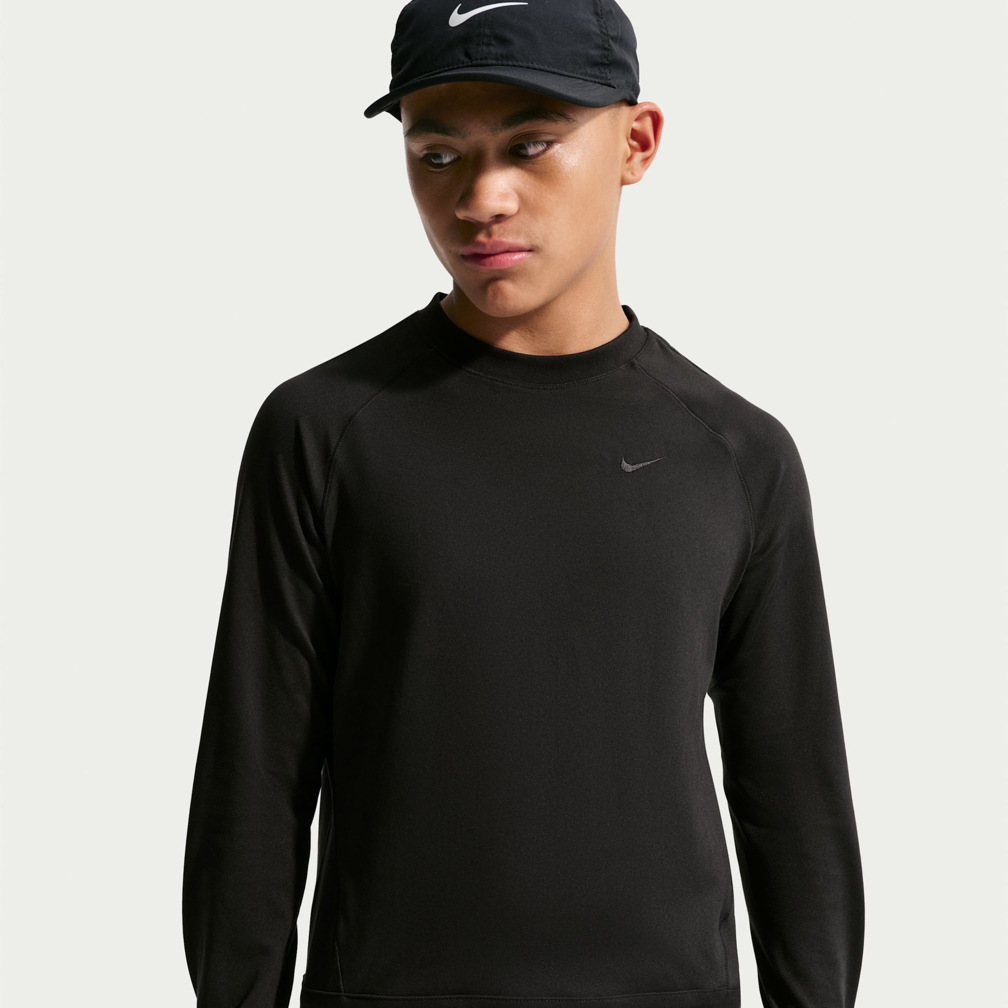 Nike Boys' Dri-FIT UV Primary NanoKnit Long-Sleeve Top
