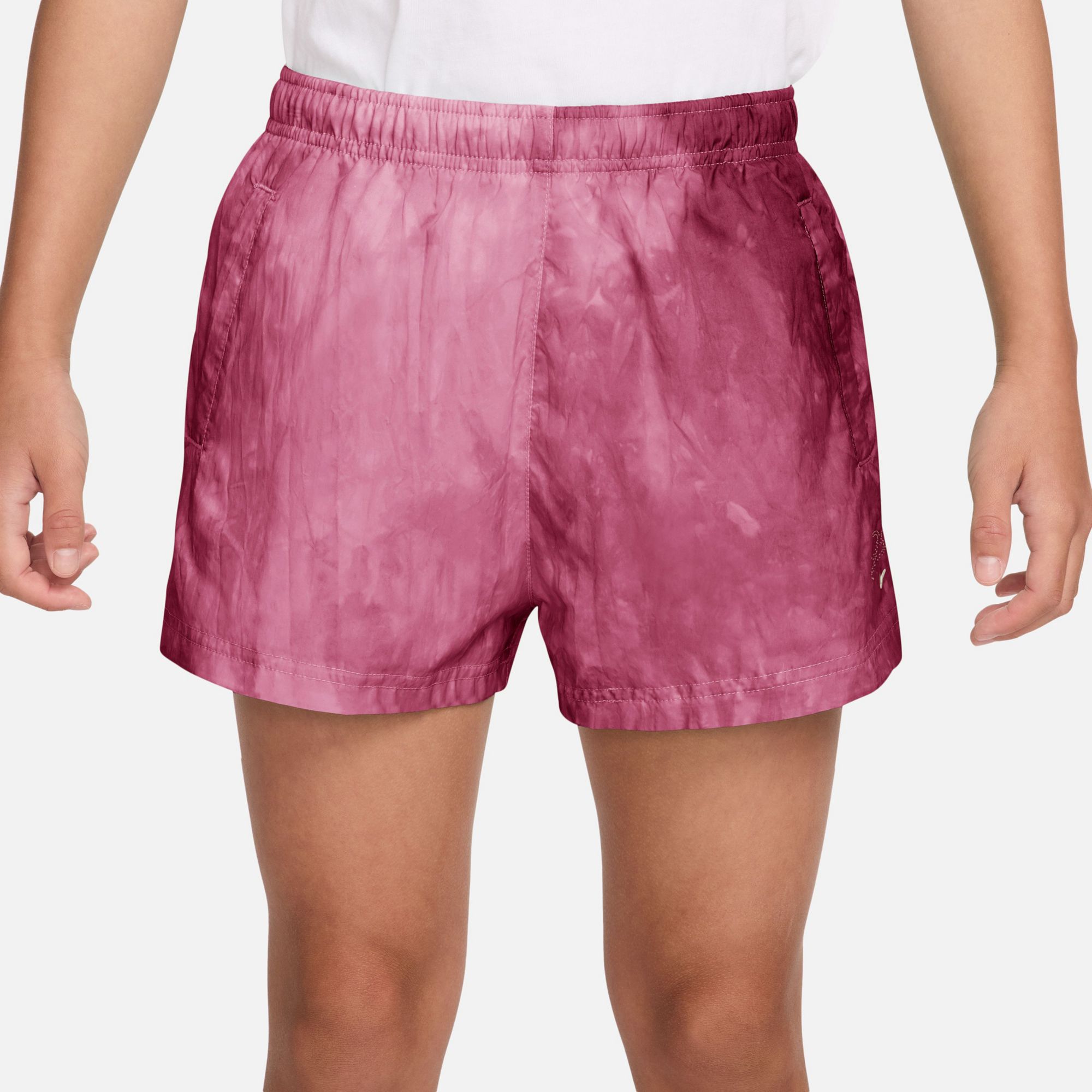 Nike Girls' Sportswear Club Woven Graphic Short