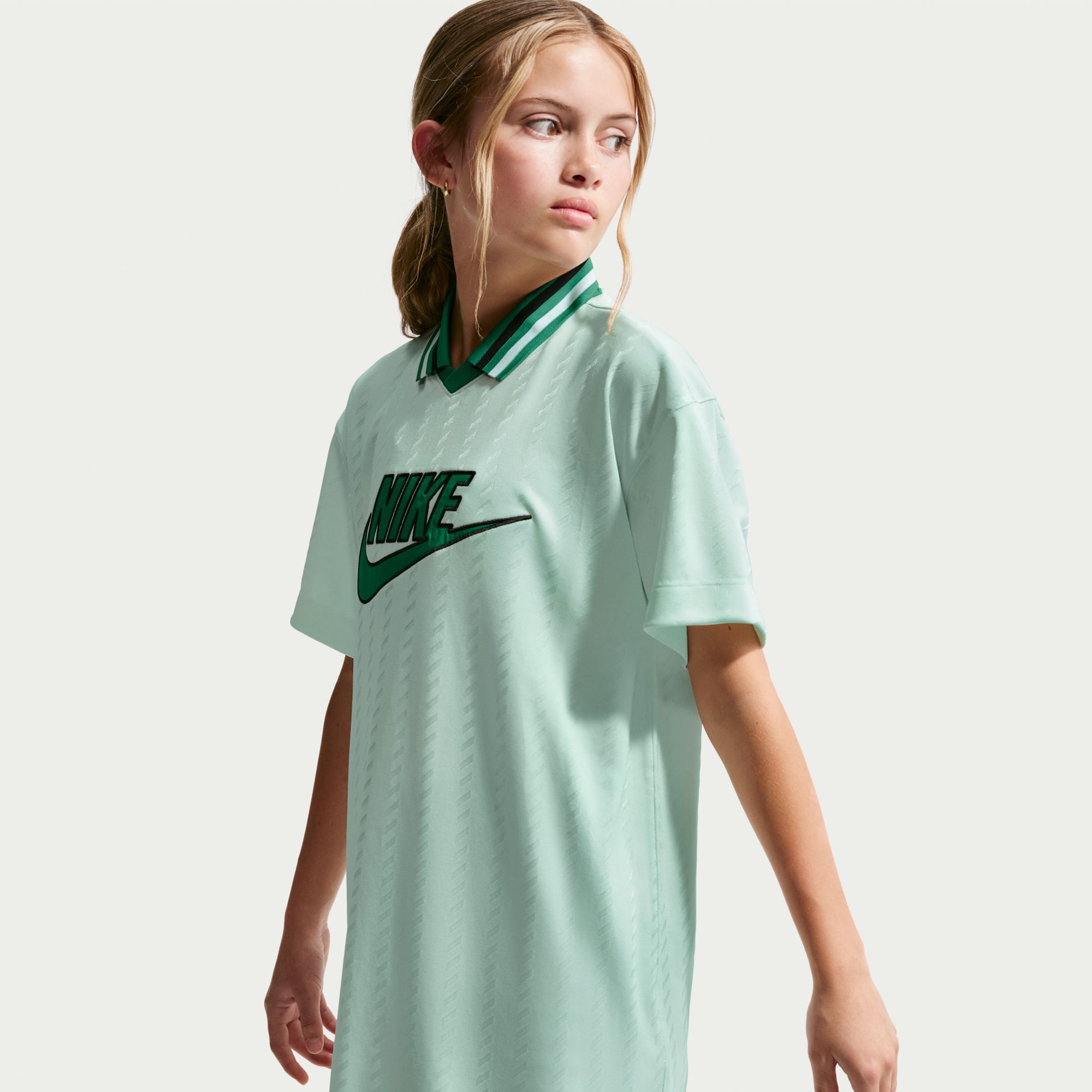 Nike Girls' Sportswear Short-Sleeve Jersey Dress
