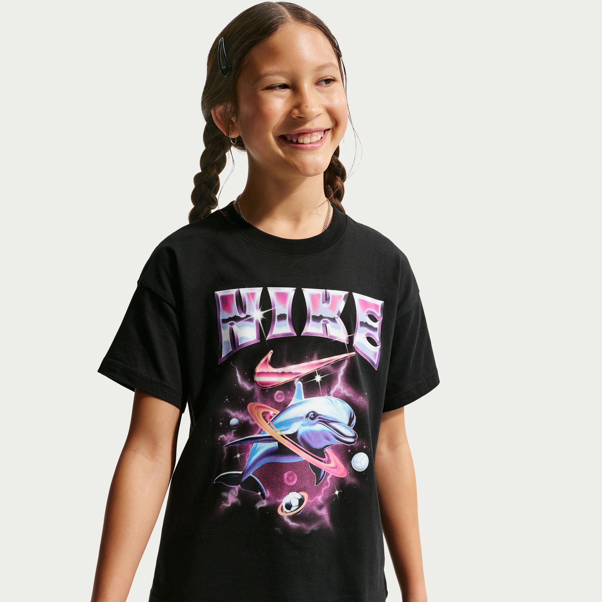 Nike Girls' Sportswear Dolphin Graphic Tee