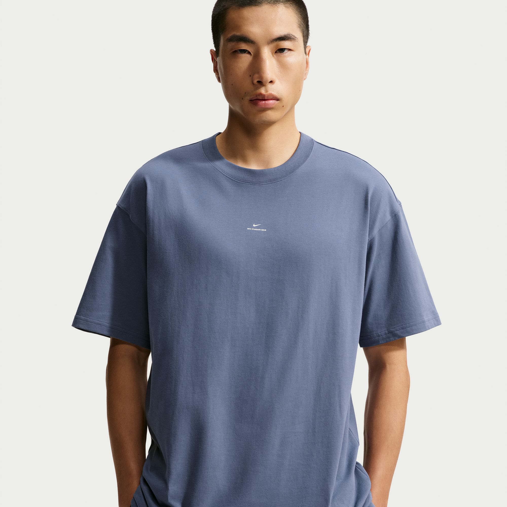 Nike Men's Dri-FIT Standard Issue Basketball T-Shirt, Medium, Diffused Blue