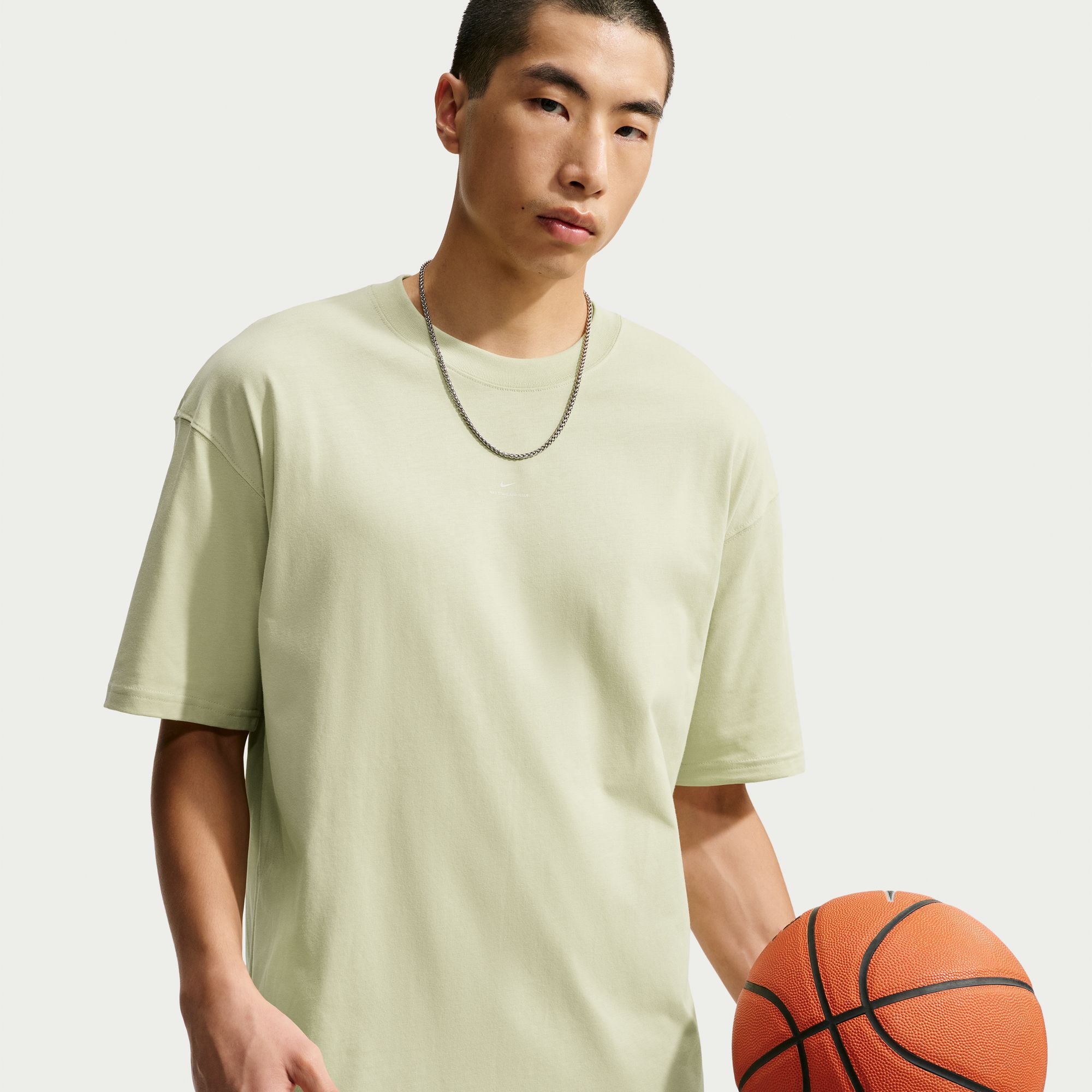 Nike Men's Dri-FIT Standard Issue Basketball T-Shirt, Small, Olive Aura