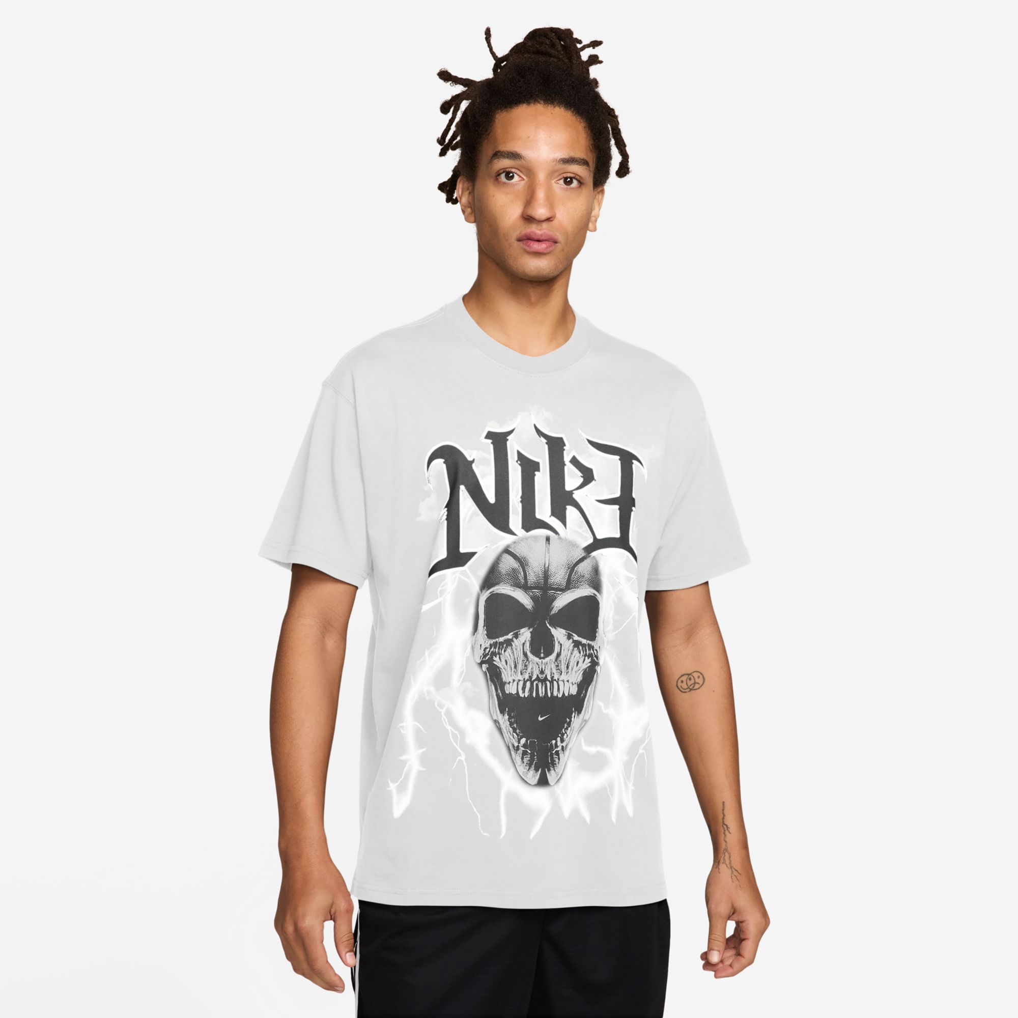 Nike Men's Max90 Skull Graphic T-Shirt