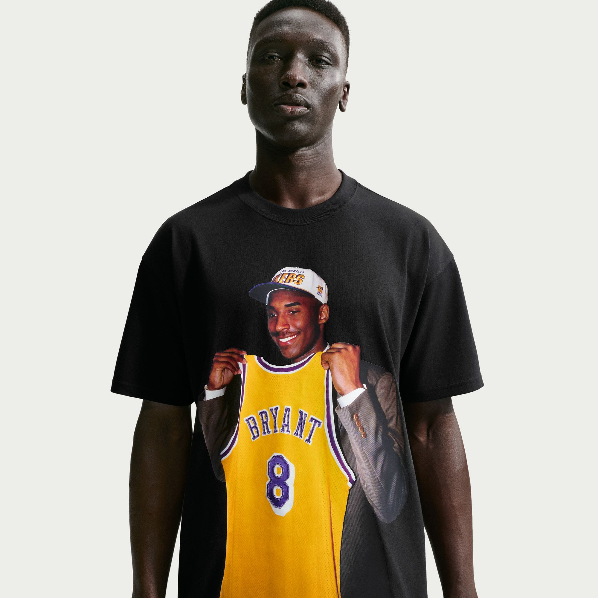 Nike Men's Kobe Bryant "Draft Pack" Basketball Graphic T-Shirt