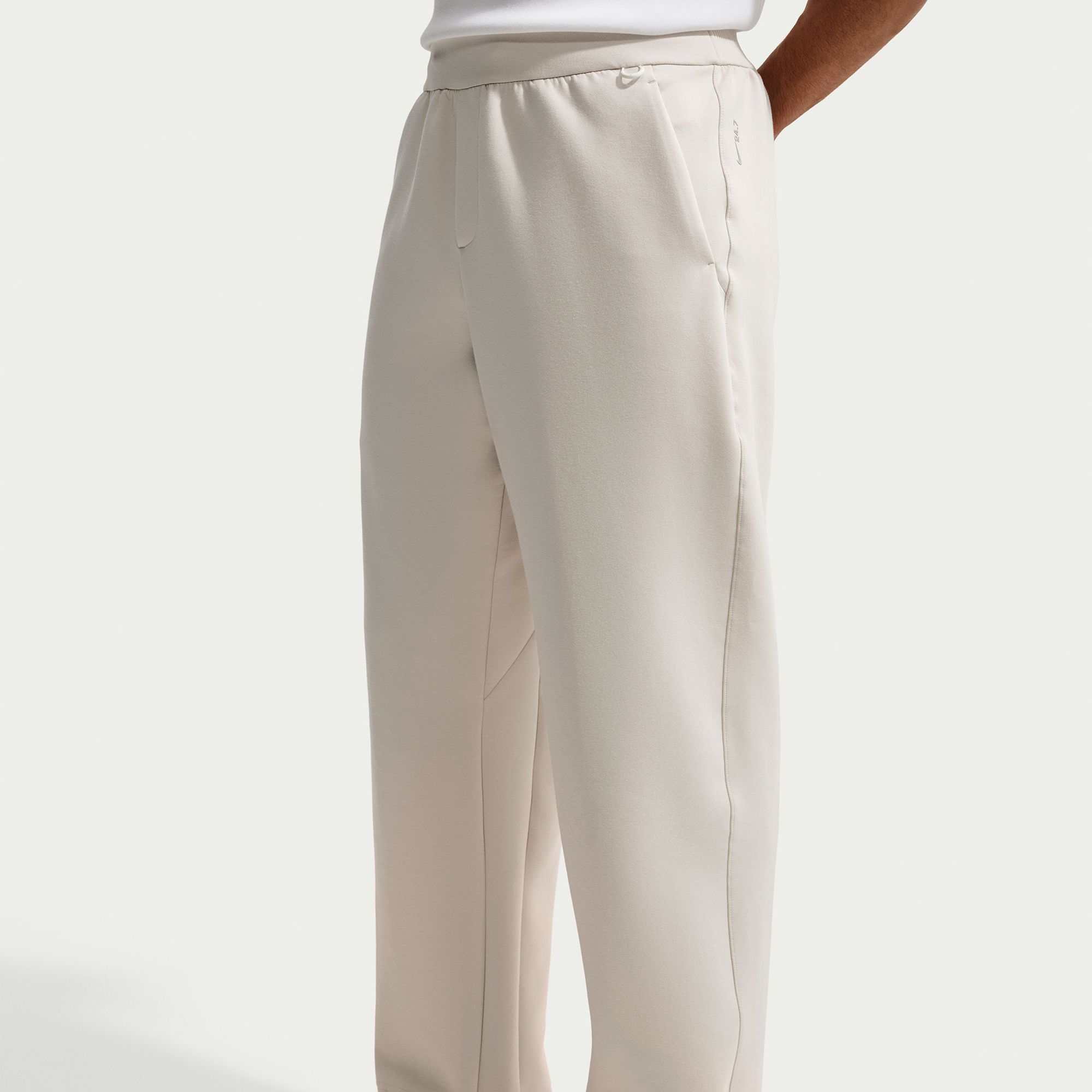Nike Men's 24.7 ImpossiblySoft Dri-FIT Straight-Leg Pants