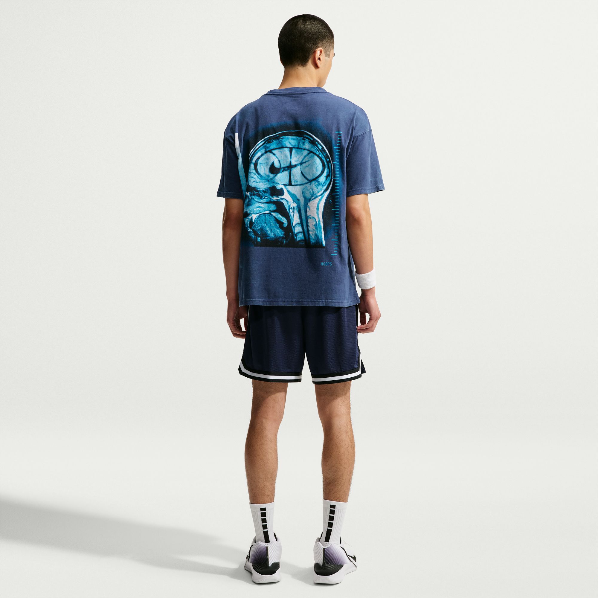 Nike Men's Basketball Graphic T-Shirt