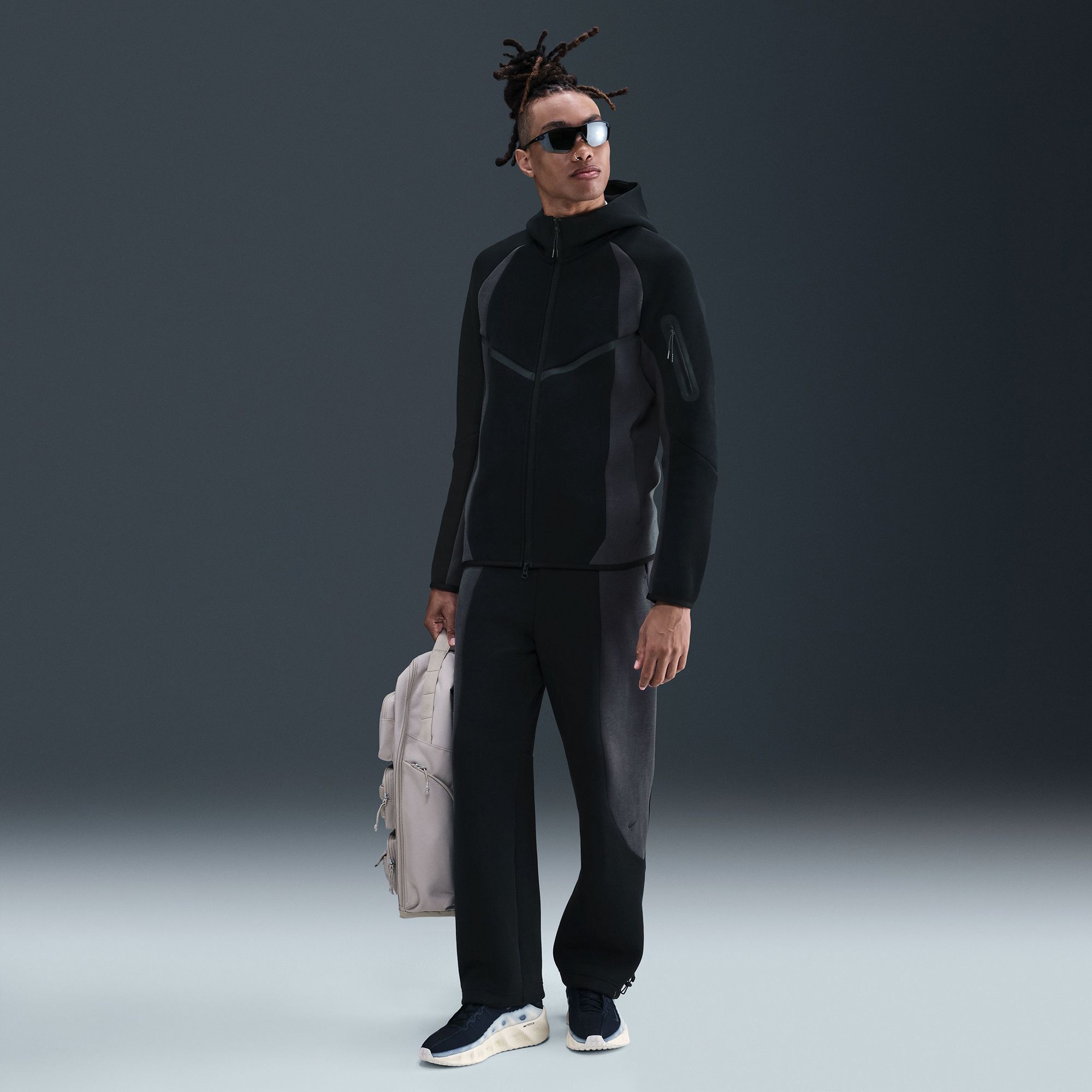 Nike Men's Tech Fleece Color Block Open-Hem Pants