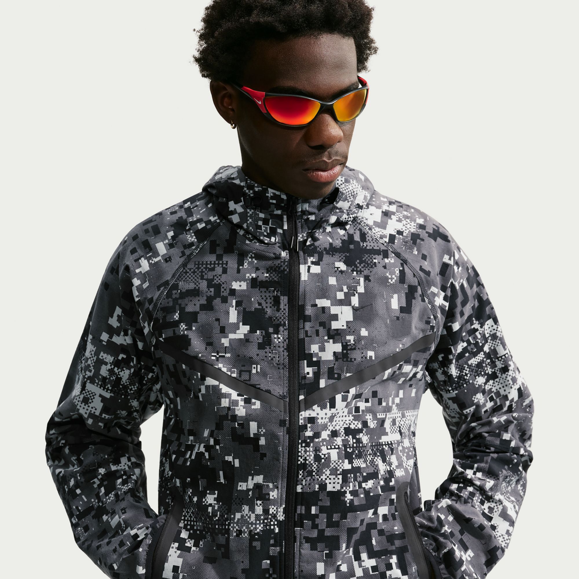 Lt Smoke Grey