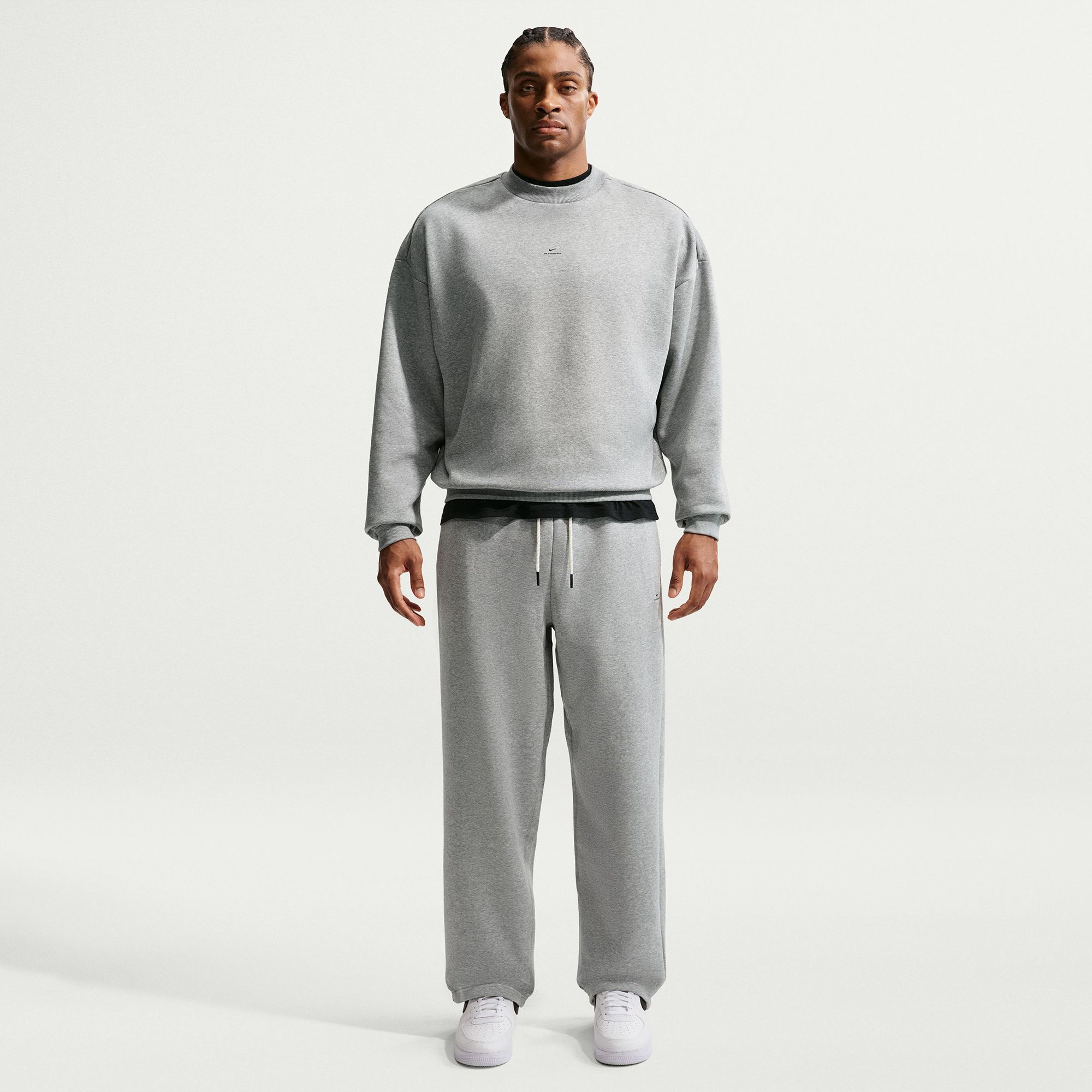 Nike Men's Standard Issue Therma-FIT Basketball Crew