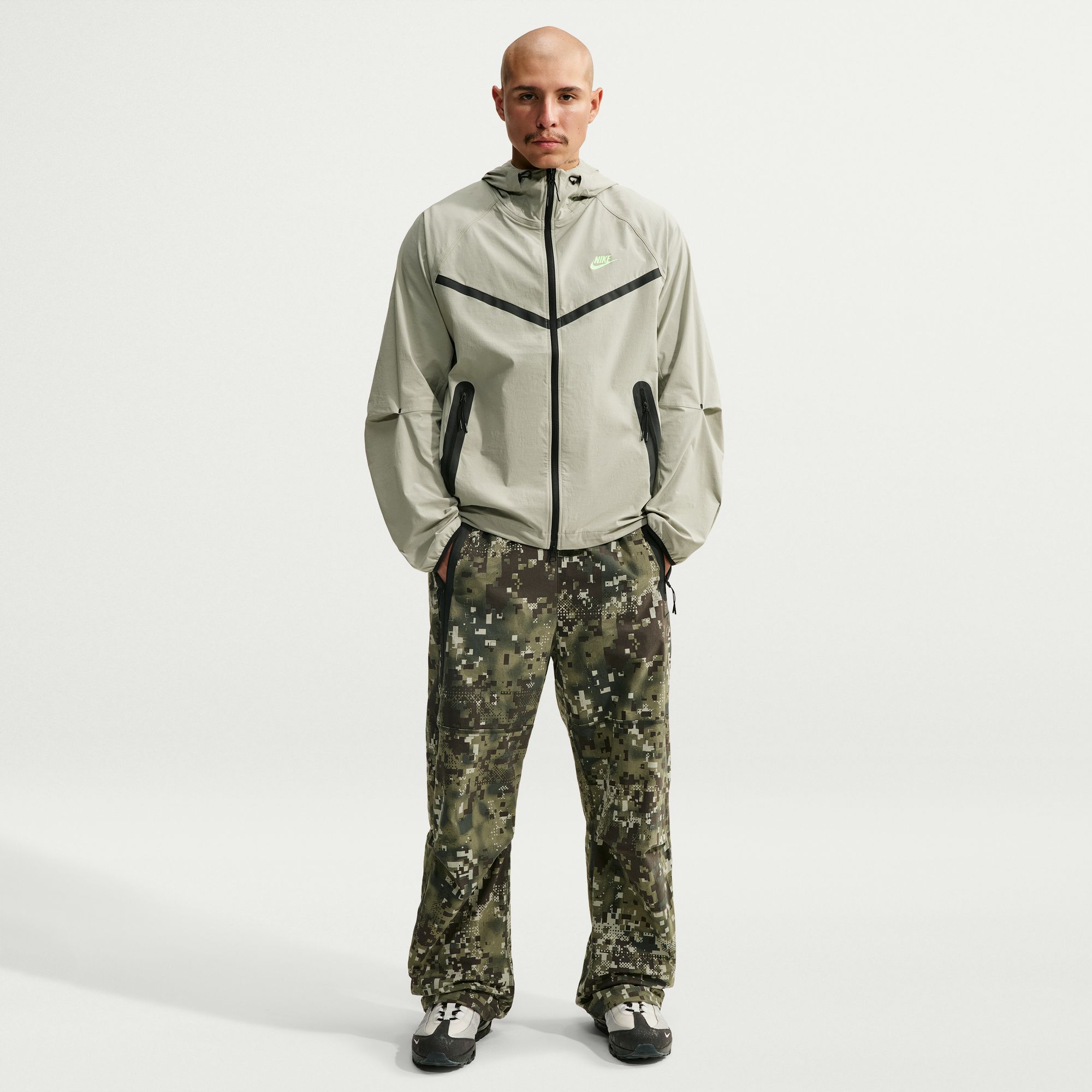 Nike Men's Dri-FIT Tech Woven Windrunner Full-Zip Jacket