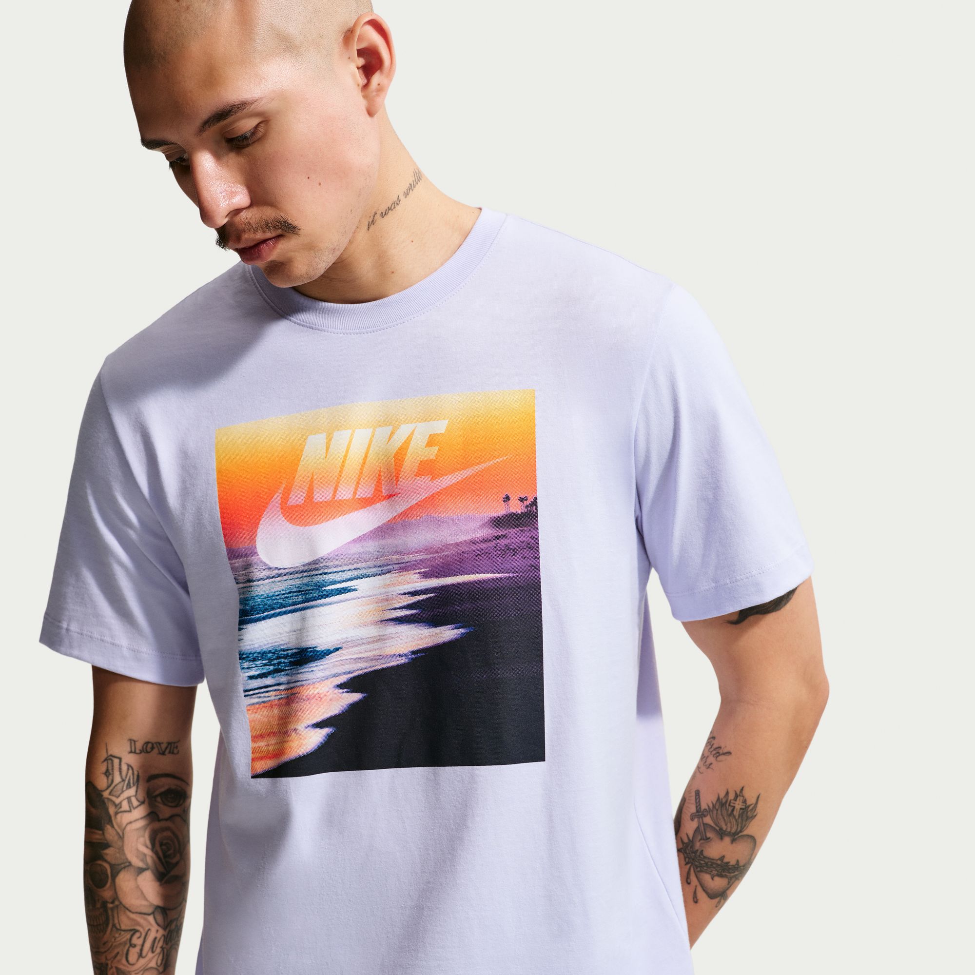 Nike Men's Sportswear Coastline Graphic T-Shirt