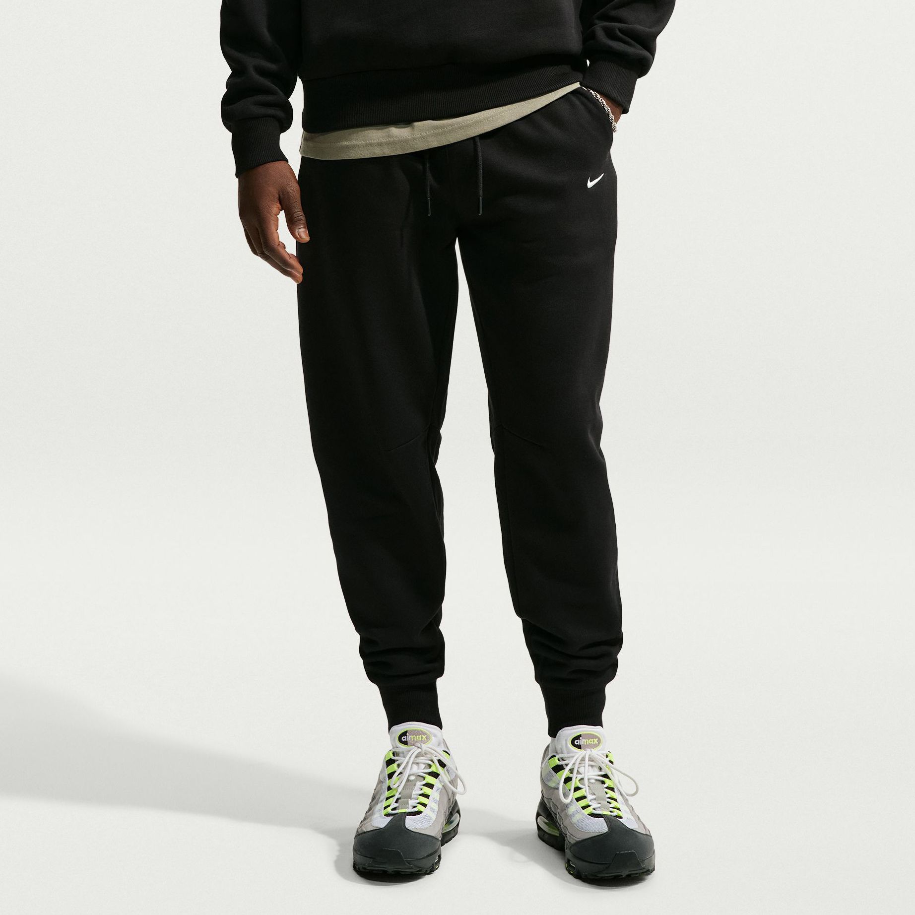 Black/Black