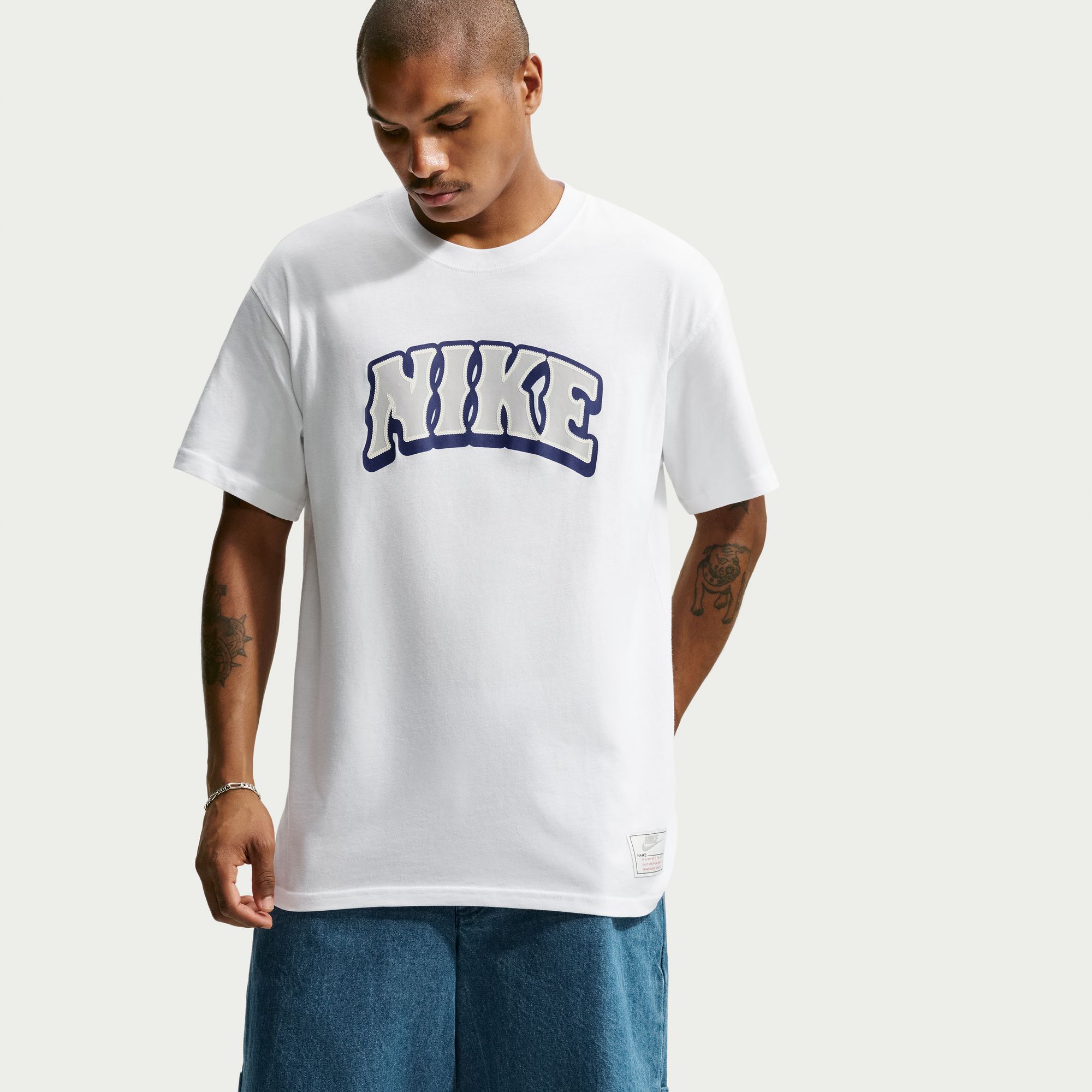 Nike Men's Sportswear Arch Logo Graphic T-Shirt