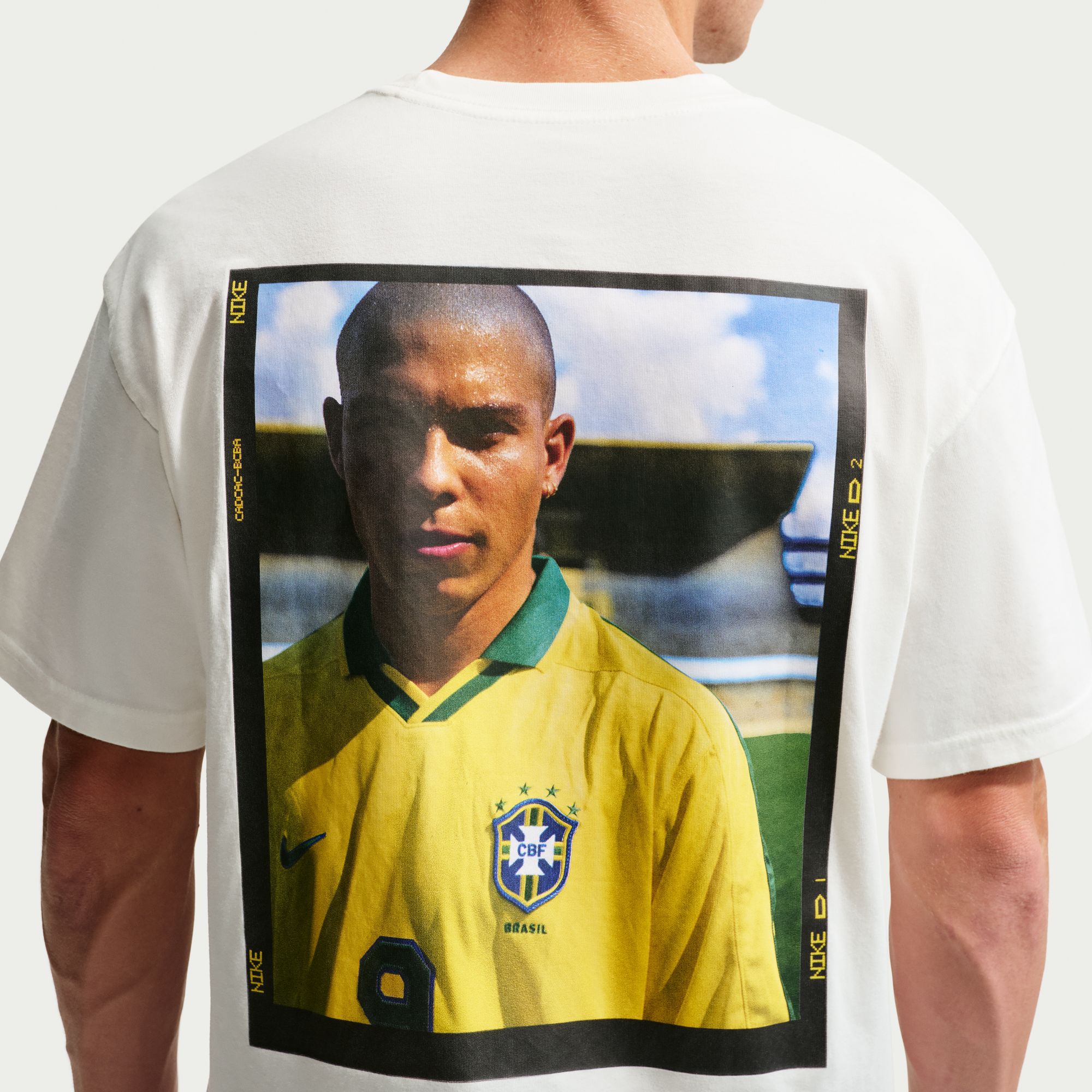 Nike Men's Sportswear Ronaldo R9 Graphic T-Shirt