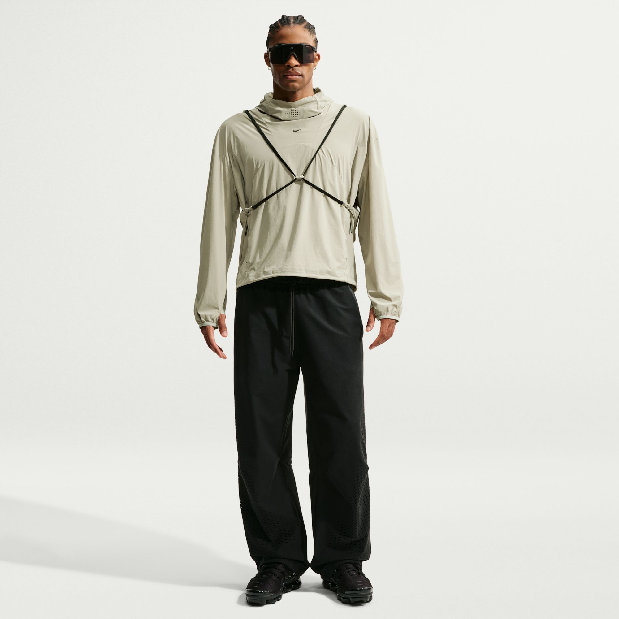 Nike Men's Dri-FIT Tech Helios Pullover