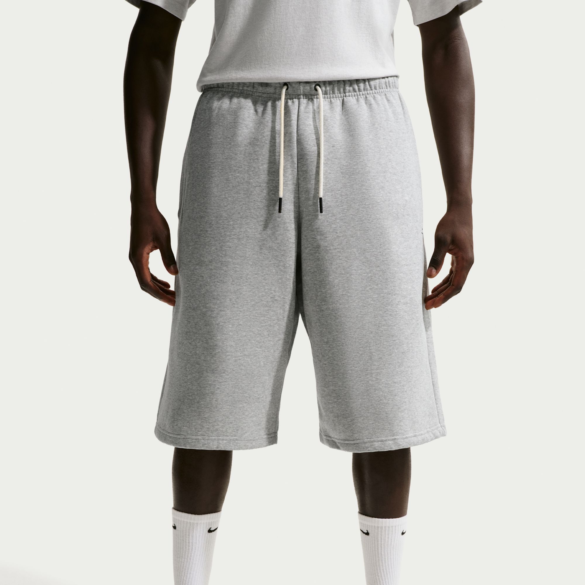 Nike Men's Therma-FIT Standard Issue Fleece 14 Inch Short