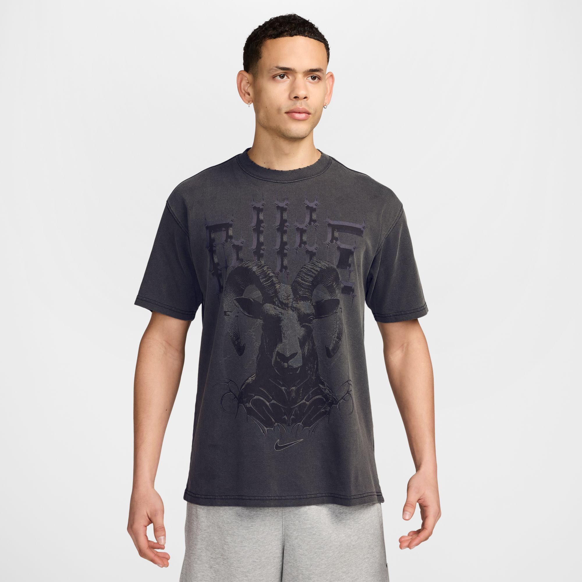 Nike Men's Basketball Graphic T-Shirt