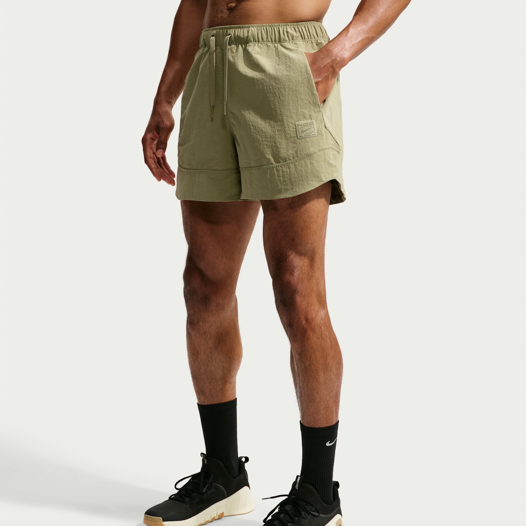 Nike Men's NAC Dri-FIT Woven 5'' Versatile Shorts